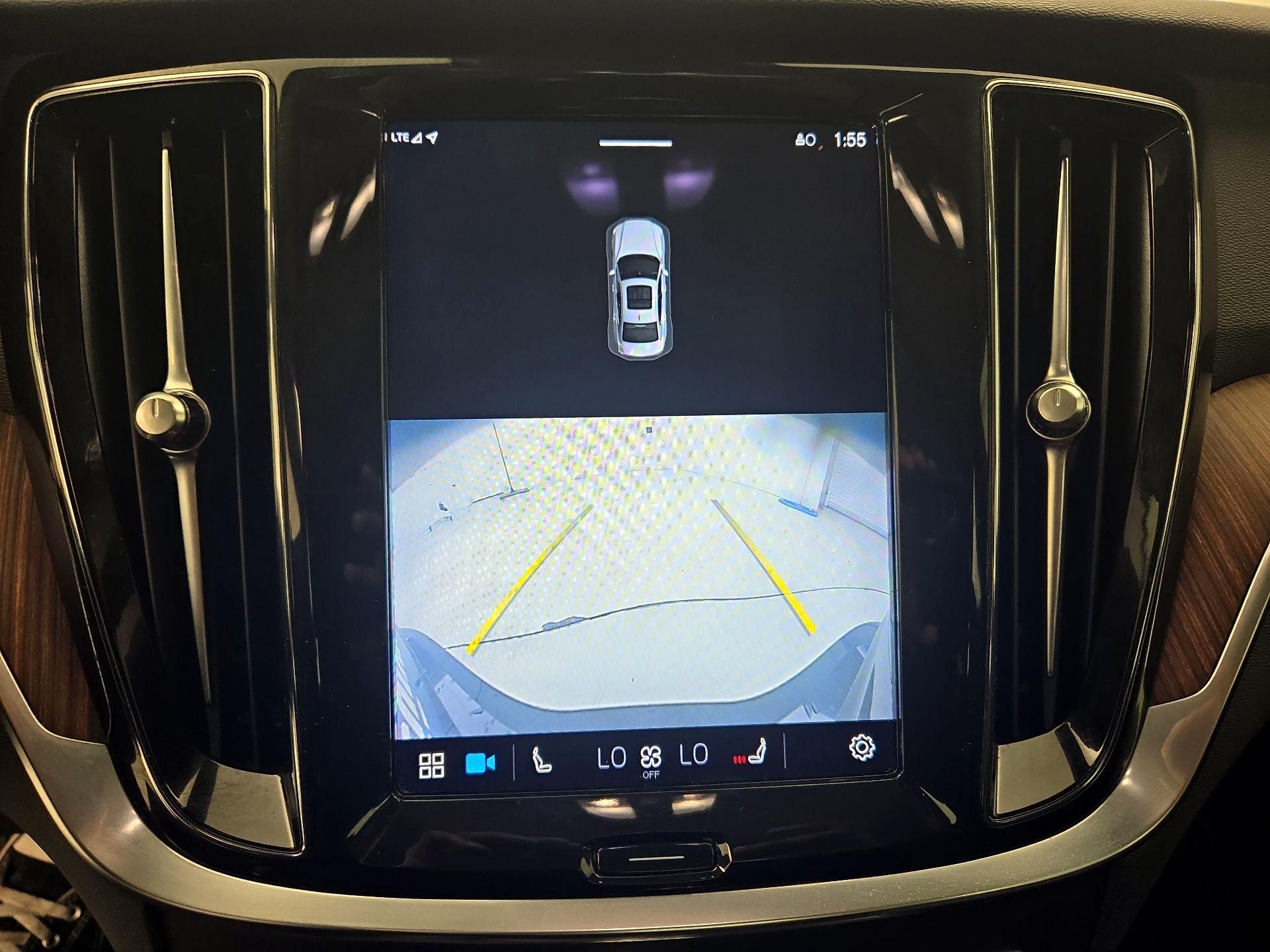 Thumbnail: 2023 Volvo S60 - 15