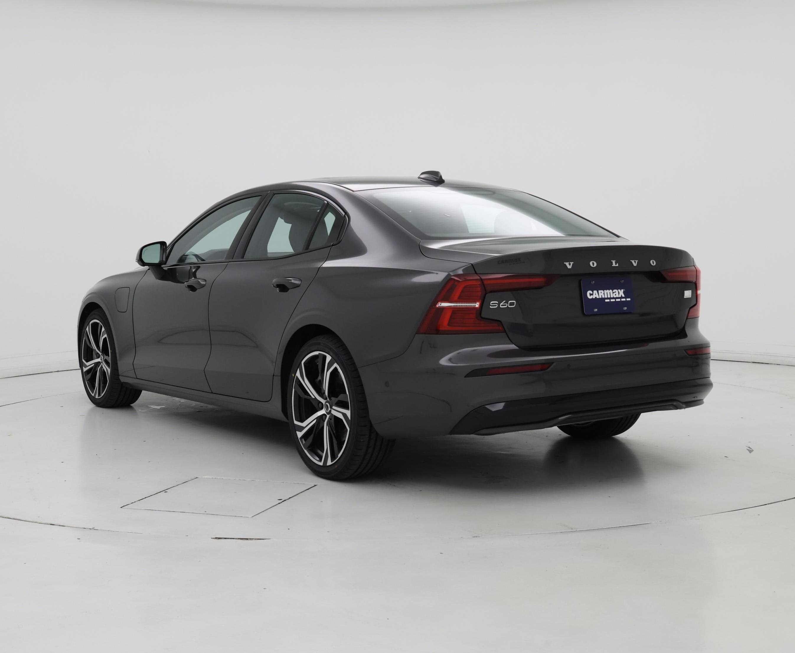 Thumbnail: 2023 Volvo S60 - 2