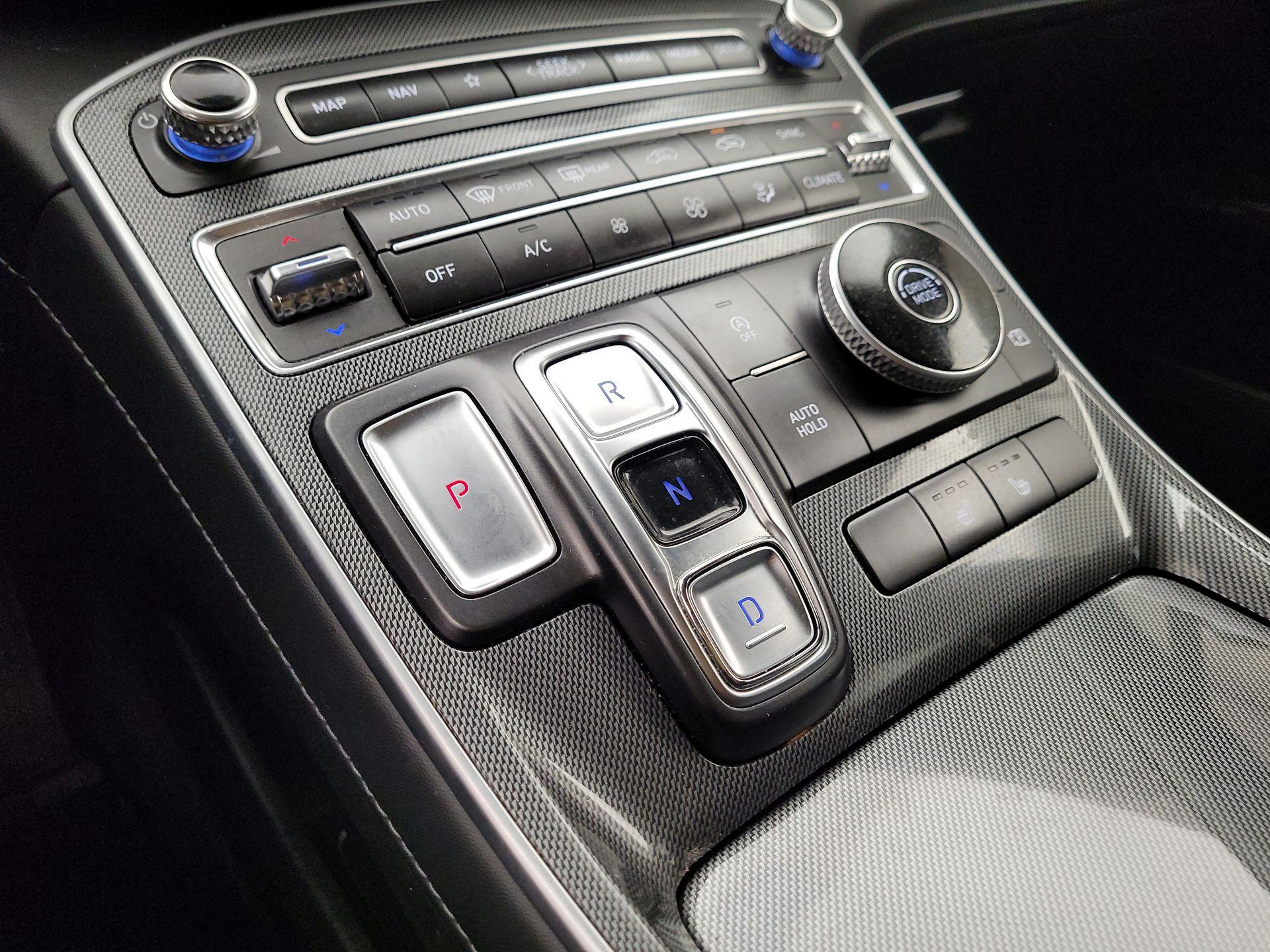 Thumbnail: 2022 Hyundai Santa Fe - 18