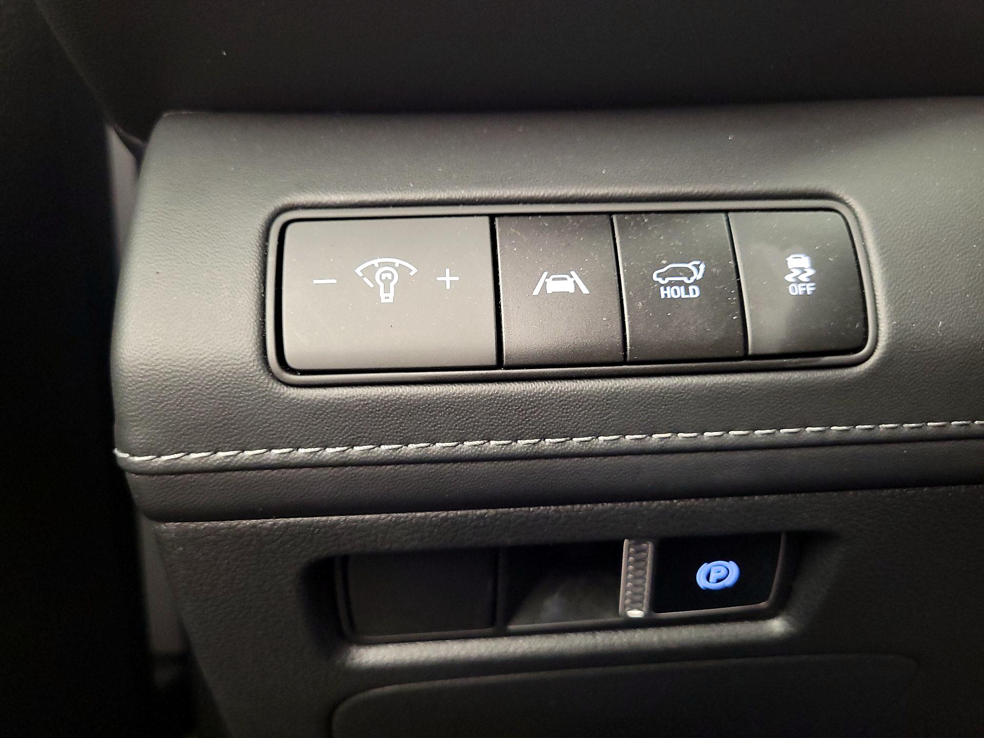 Thumbnail: 2023 Hyundai Santa Fe - 13