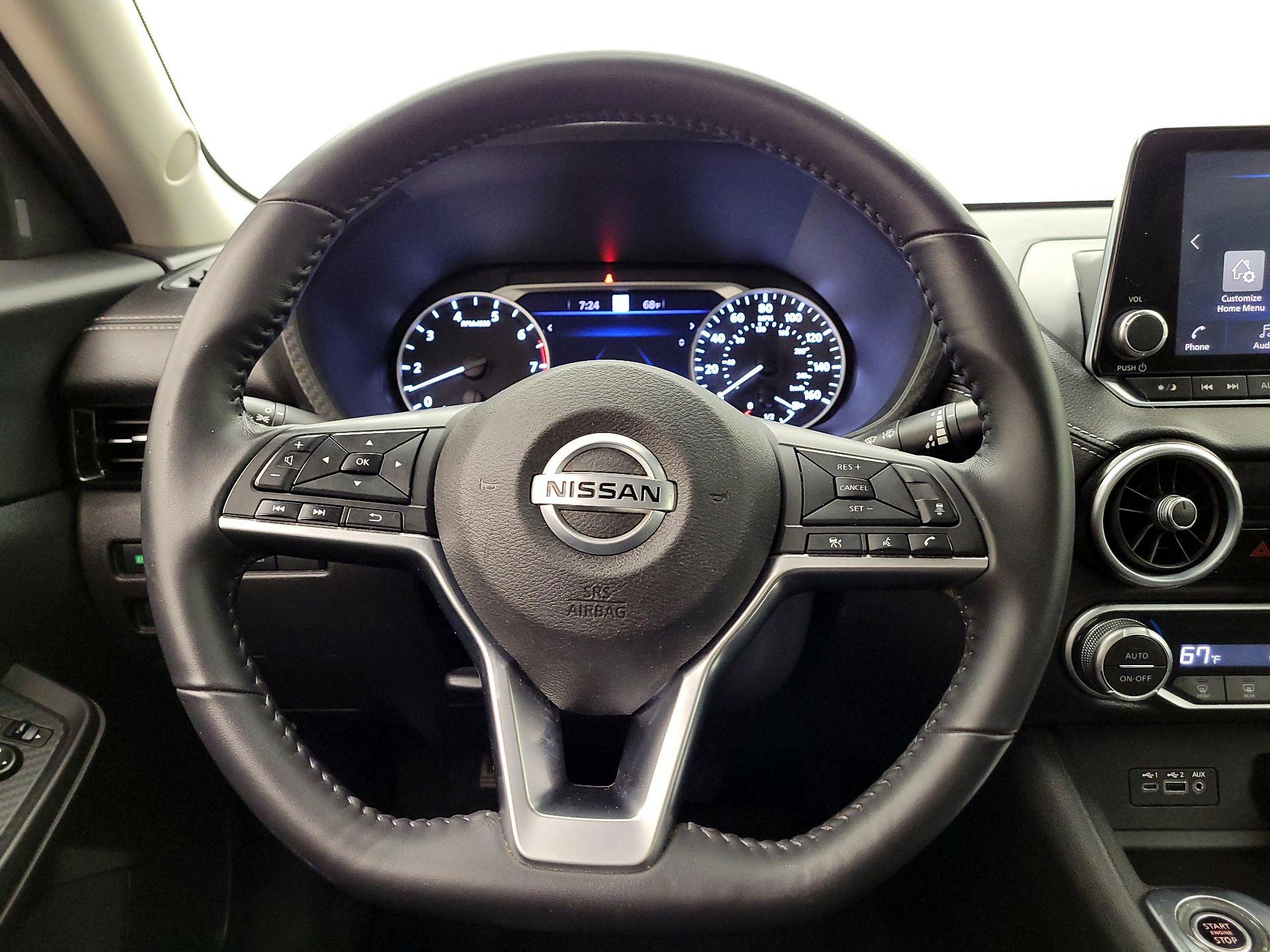 Thumbnail: 2020 Nissan Sentra - 10