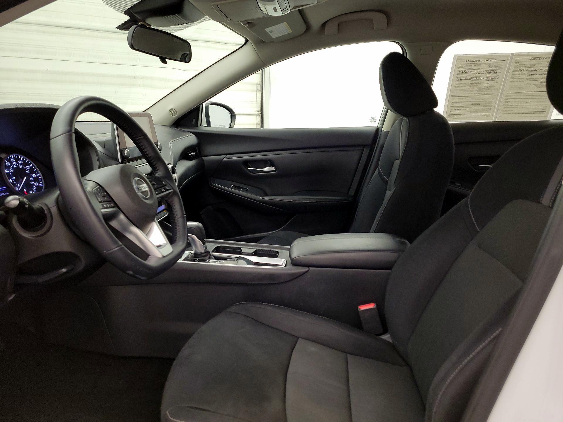 Thumbnail: 2020 Nissan Sentra - 11