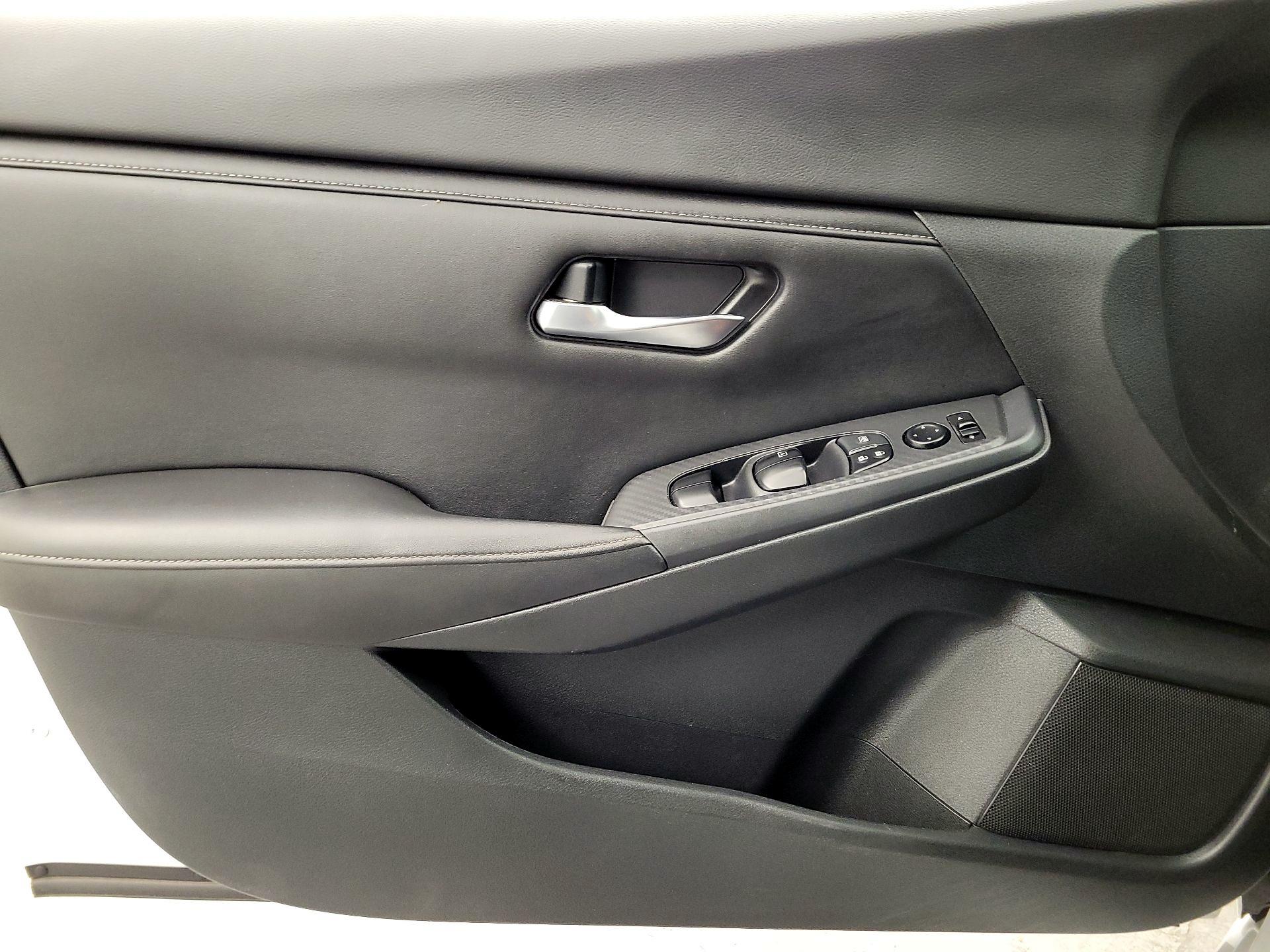 Thumbnail: 2020 Nissan Sentra - 12