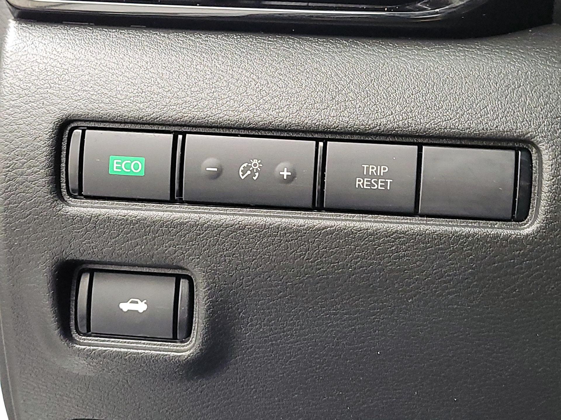 Thumbnail: 2020 Nissan Sentra - 13