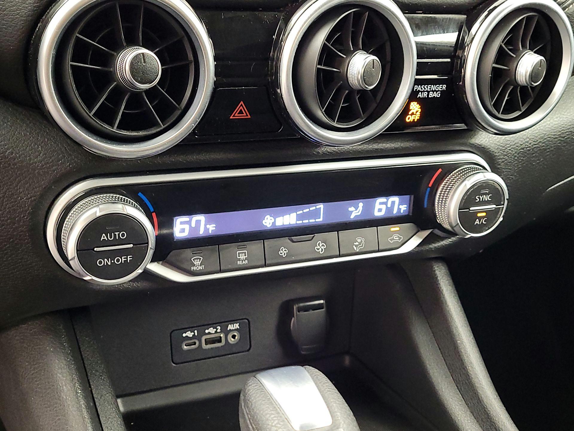 Thumbnail: 2020 Nissan Sentra - 16