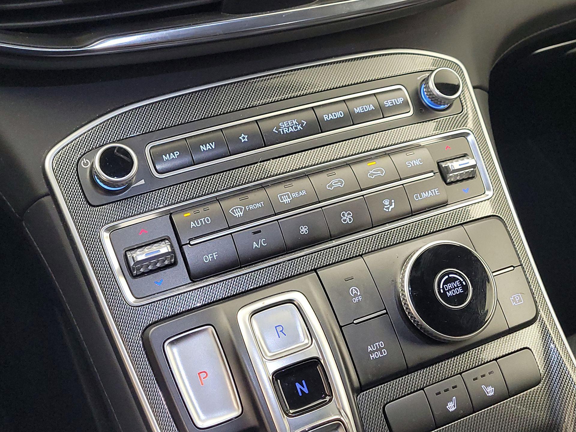 Thumbnail: 2023 Hyundai Santa Fe - 16