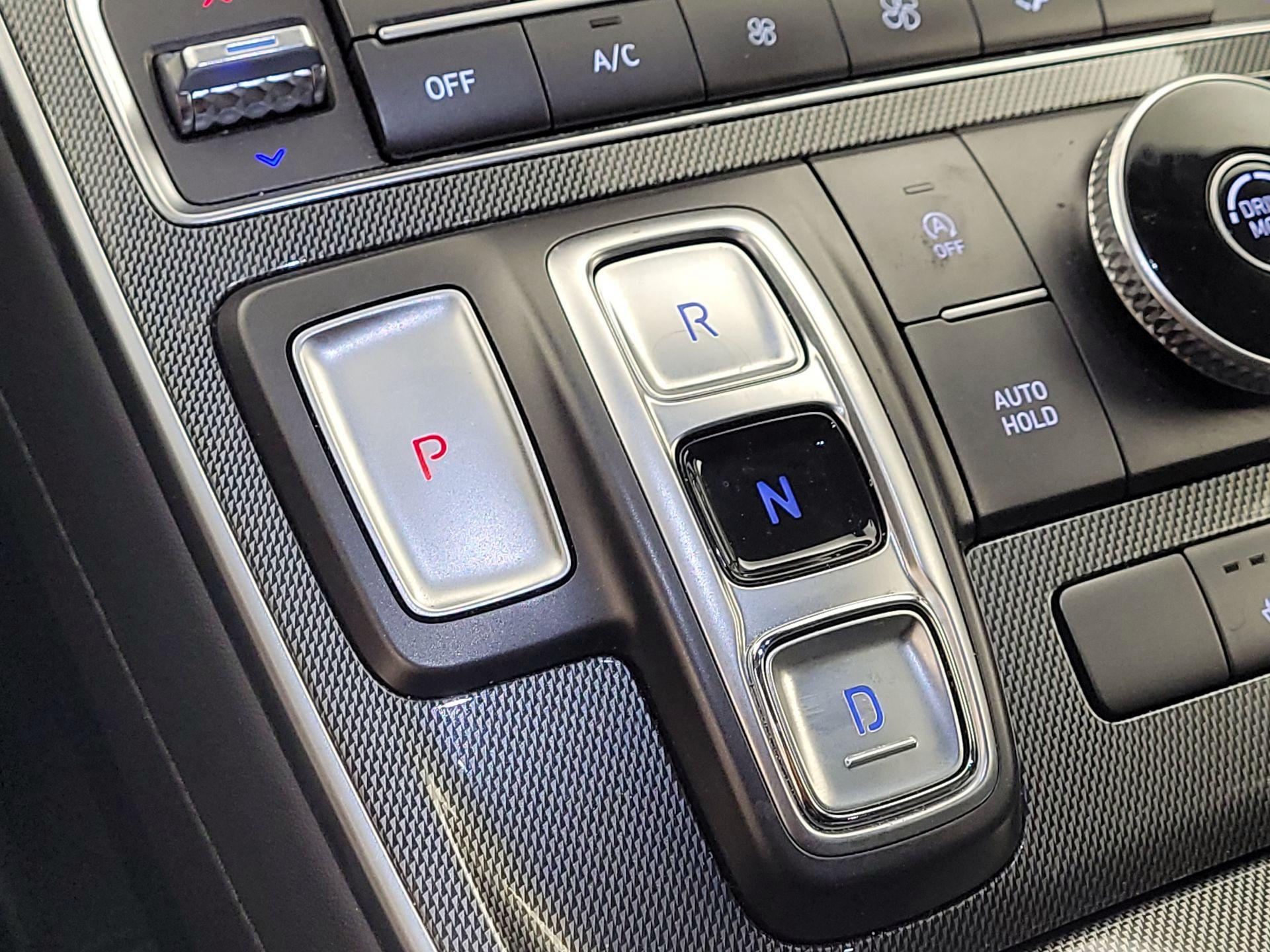 Thumbnail: 2023 Hyundai Santa Fe - 17