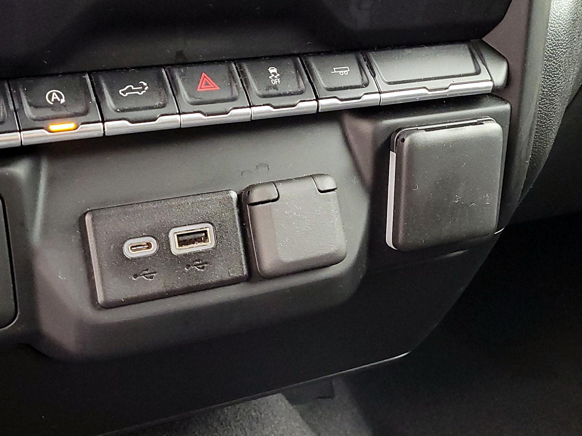 Thumbnail: 2022 Chevrolet Silverado 1500 - 18