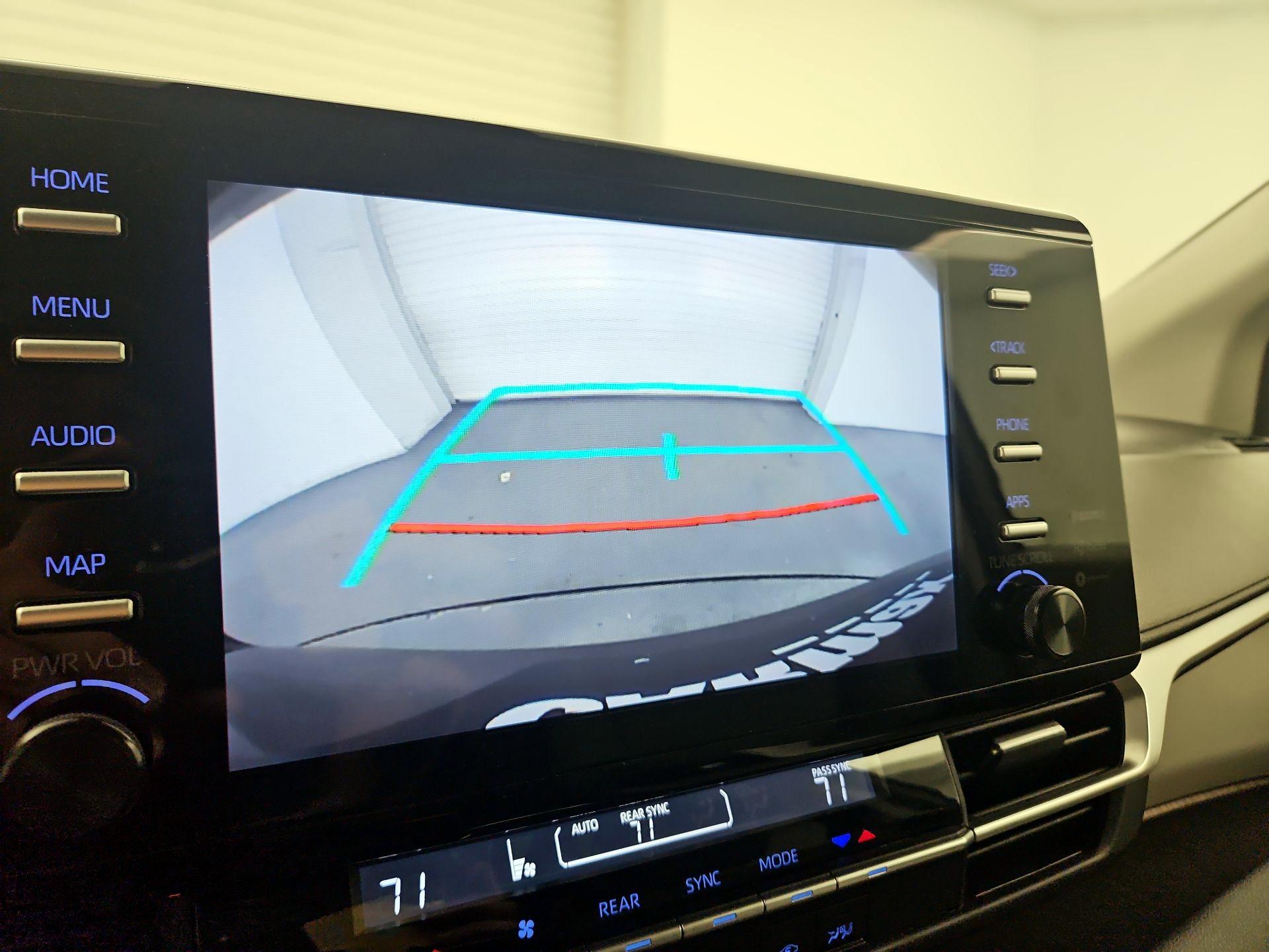 Thumbnail: 2024 Toyota Sienna - 14