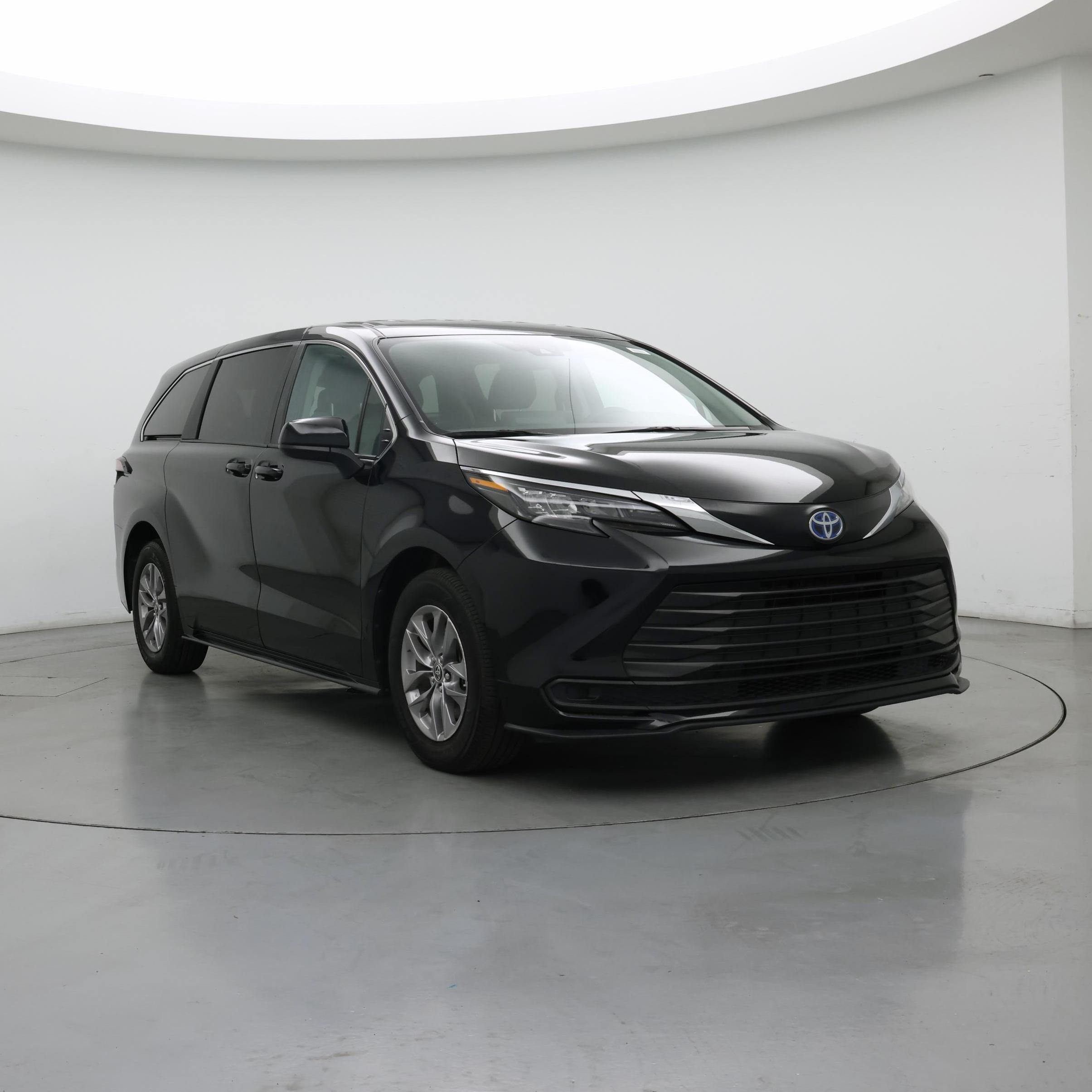 2024 Toyota Sienna LE 8-Passenger FWD