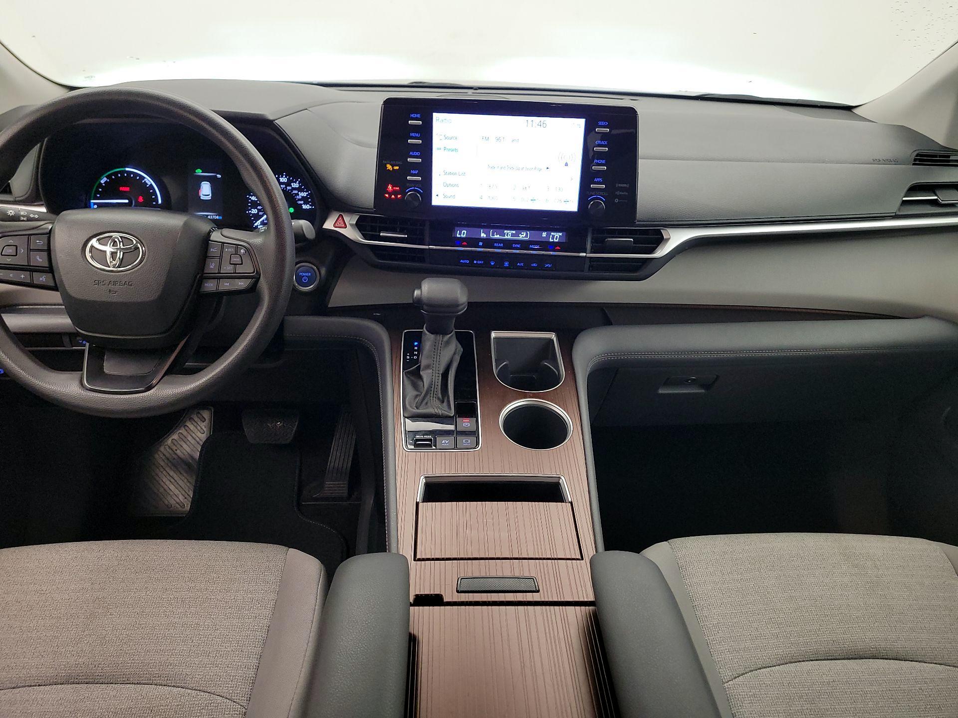 Thumbnail: 2024 Toyota Sienna - 9