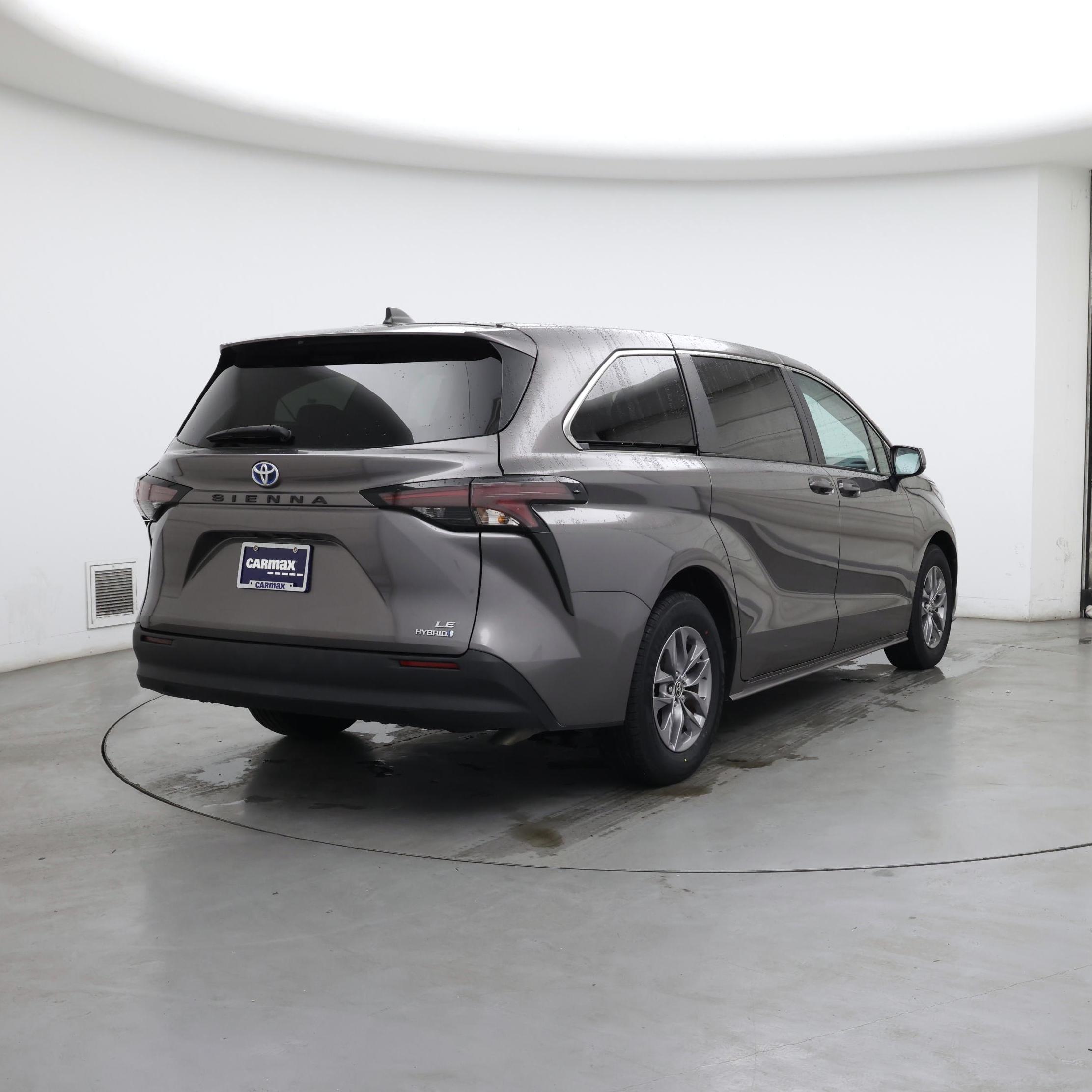 Thumbnail: 2024 Toyota Sienna - 8