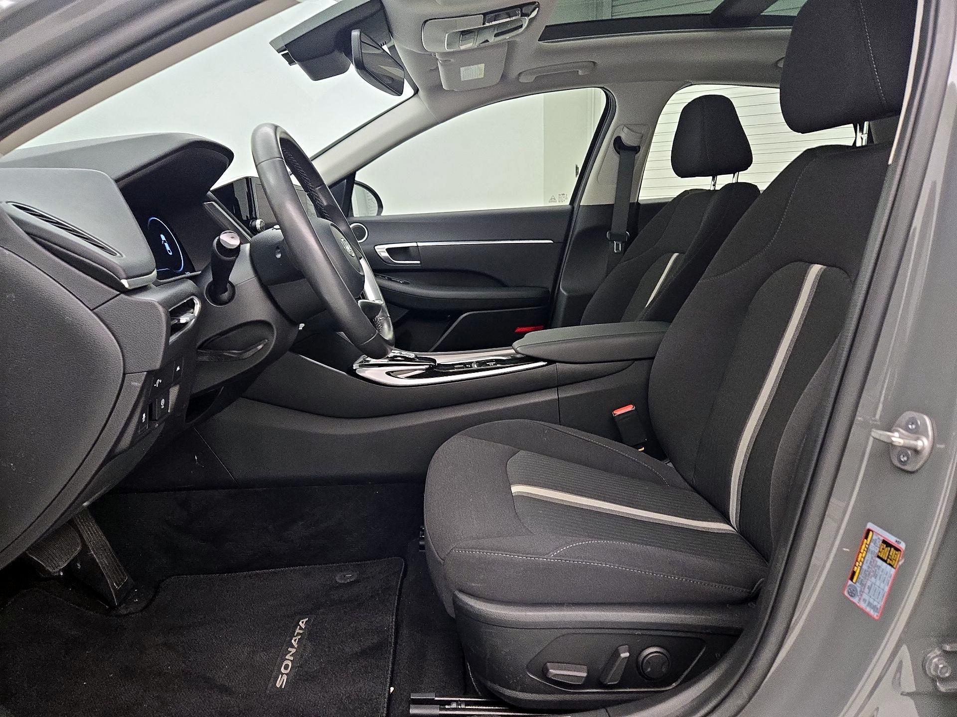 Thumbnail: 2023 Hyundai Sonata - 11