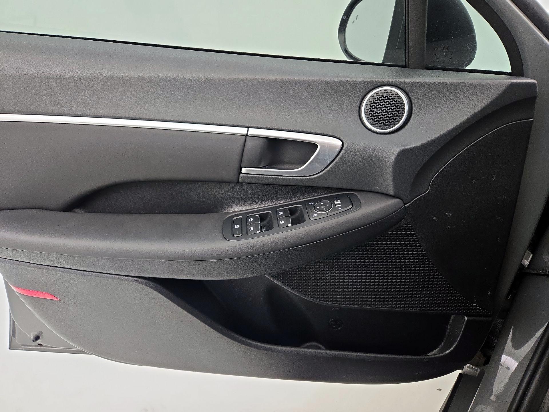 Thumbnail: 2023 Hyundai Sonata - 12