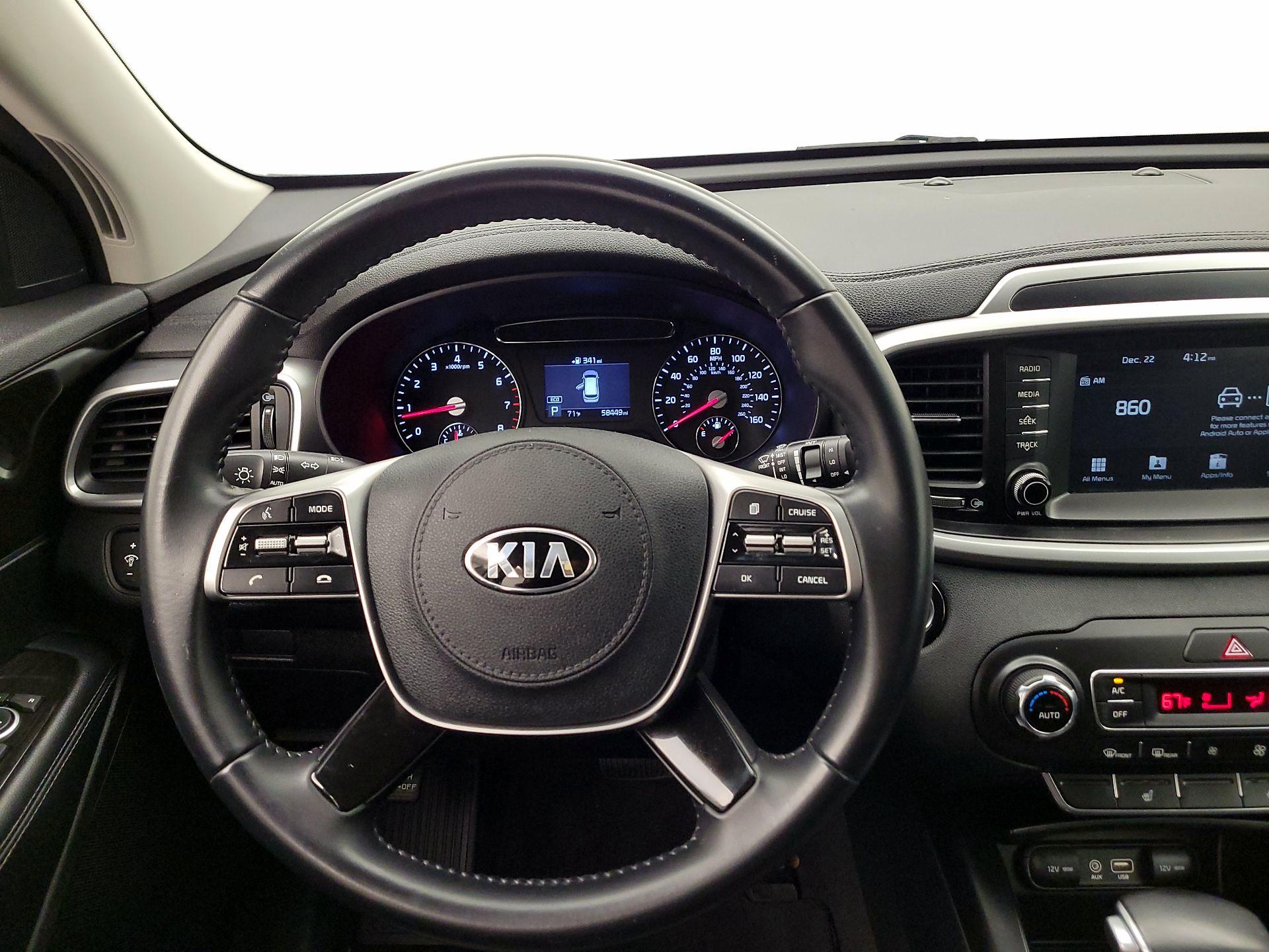 Thumbnail: 2020 Kia Sorento - 10