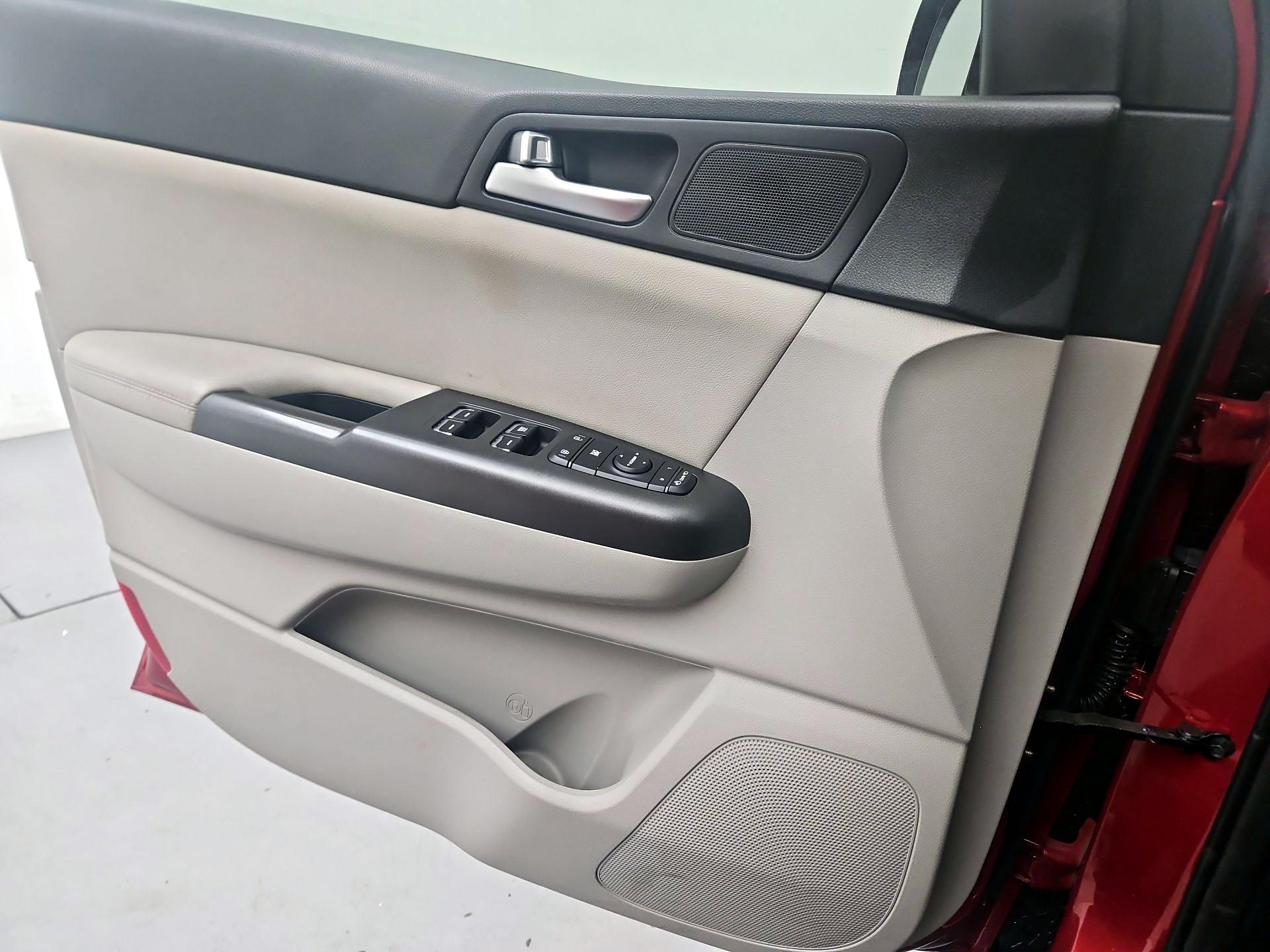 Thumbnail: 2021 Kia Sportage - 12