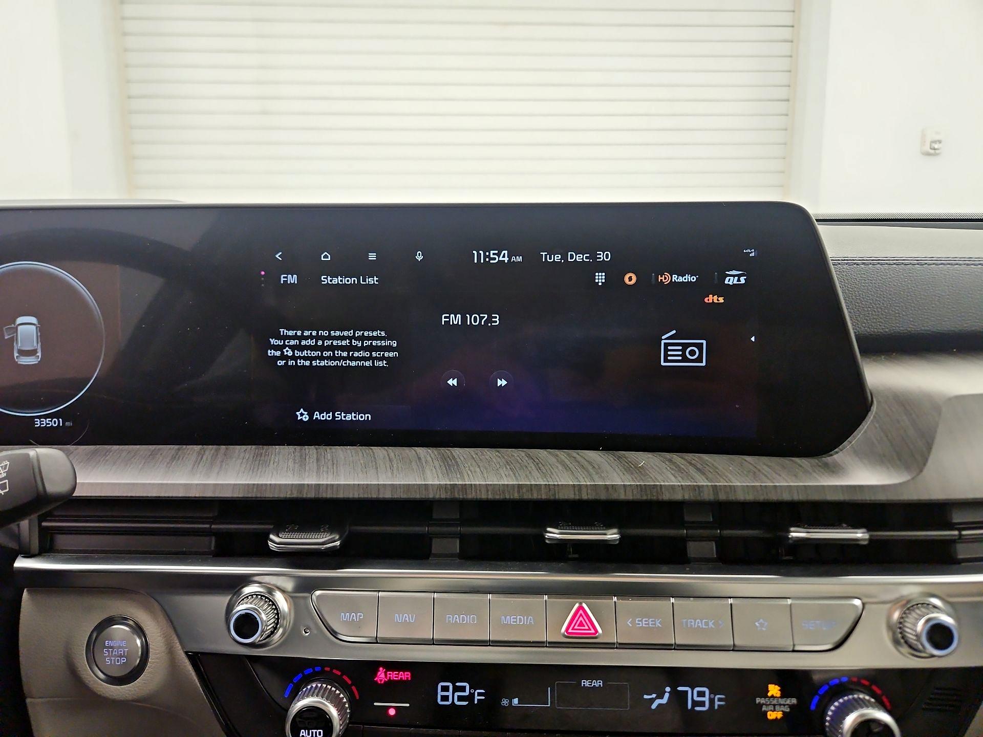 Thumbnail: 2023 Kia Telluride - 16