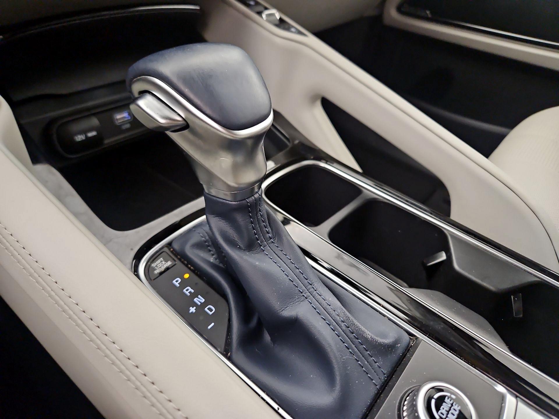 Thumbnail: 2023 Kia Telluride - 18