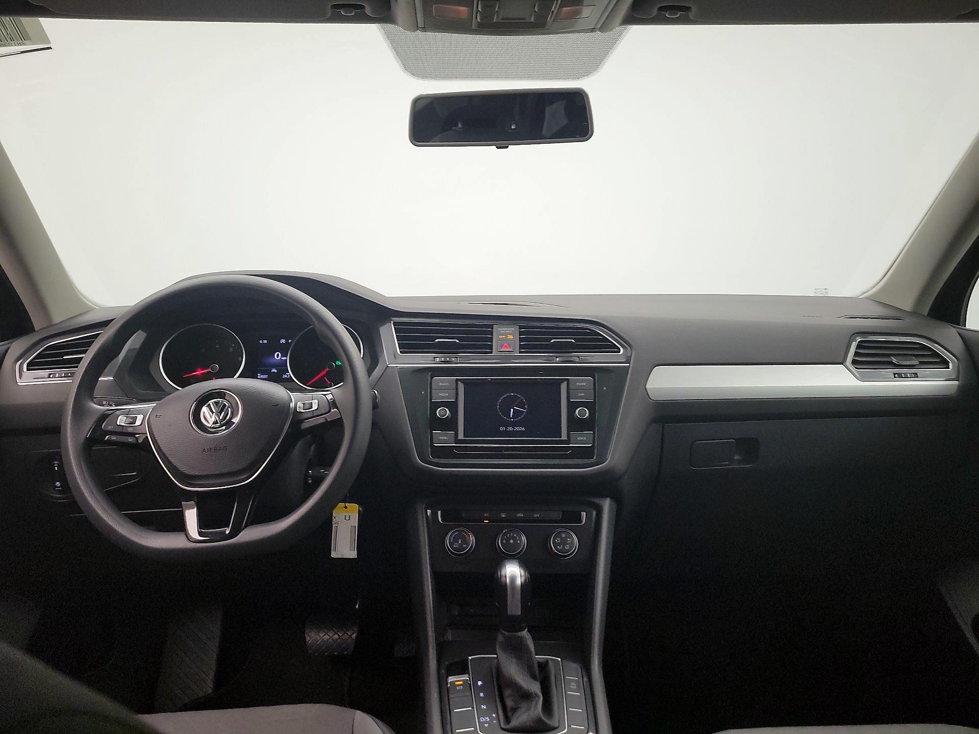 Thumbnail: 2020 Volkswagen Tiguan - 9