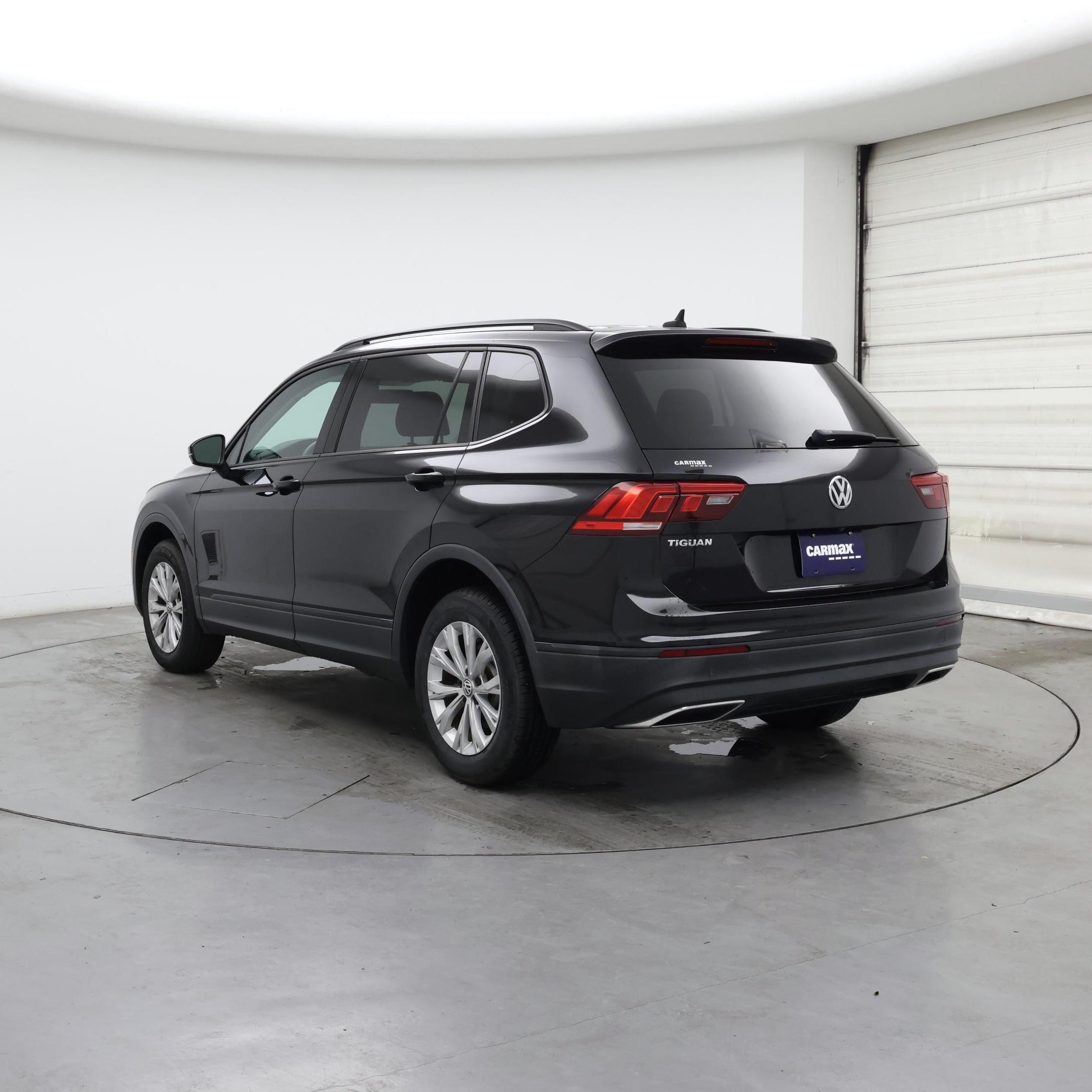 Thumbnail: 2020 Volkswagen Tiguan - 2