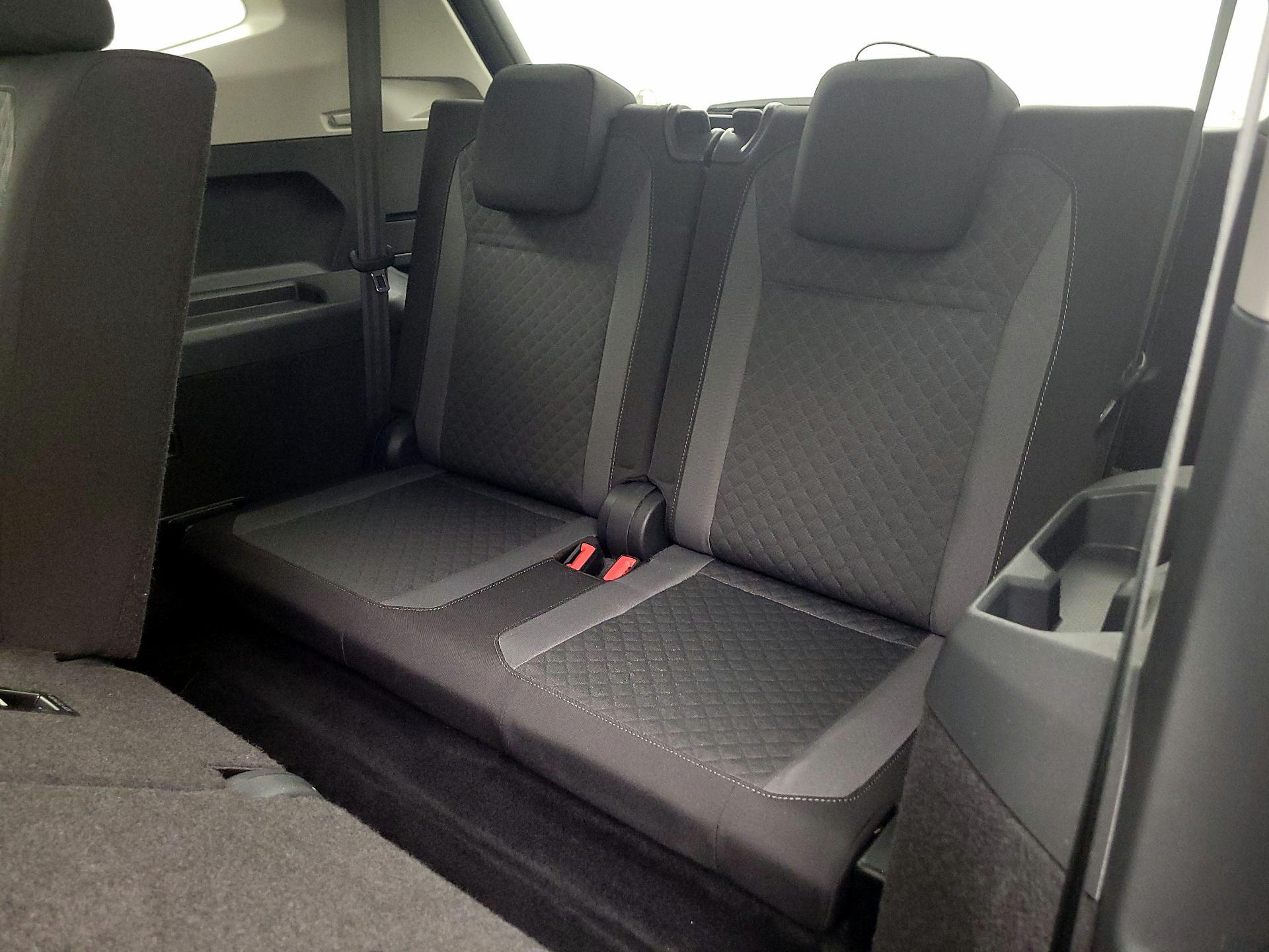 Thumbnail: 2020 Volkswagen Tiguan - 20