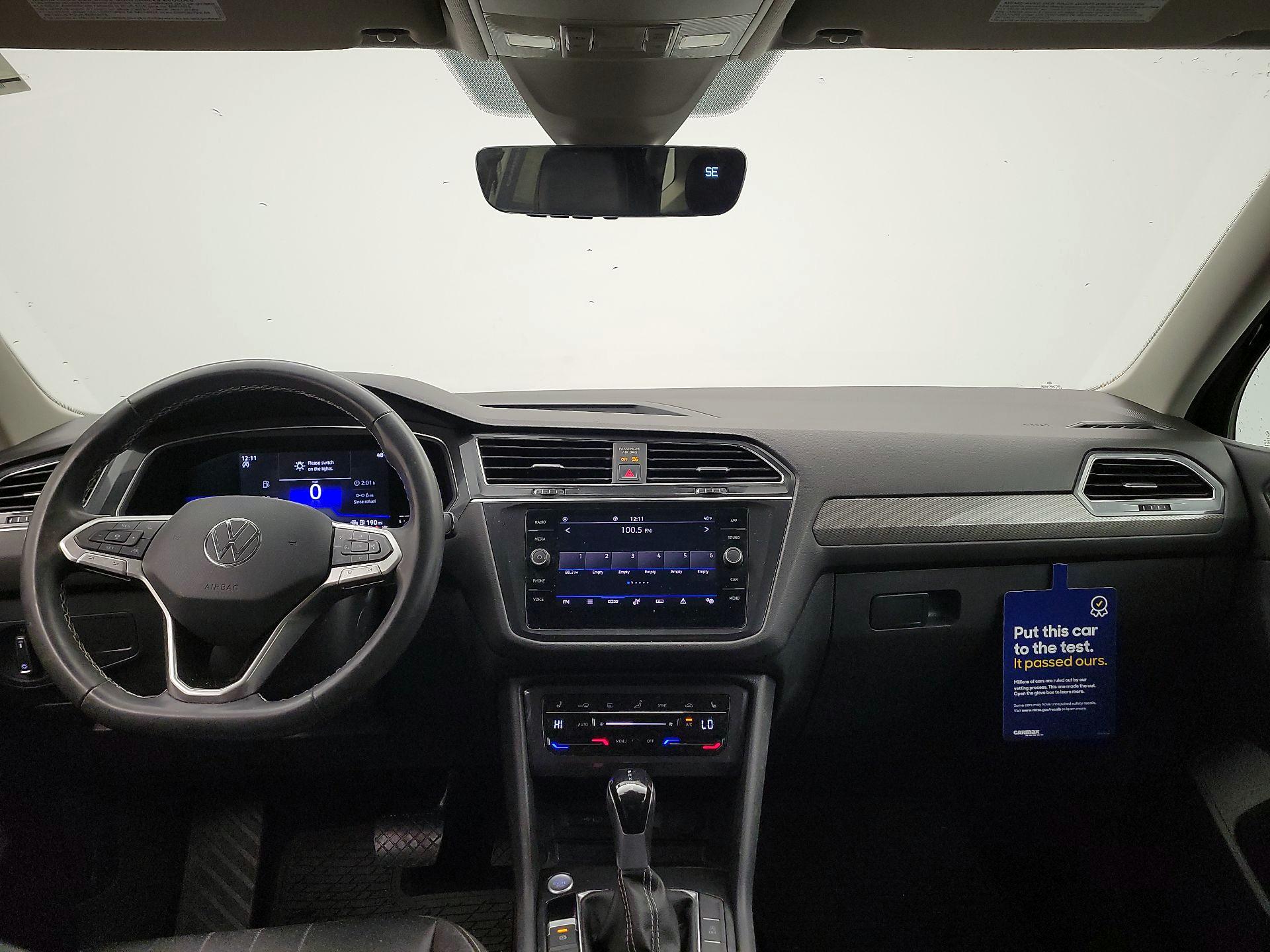 Thumbnail: 2022 Volkswagen Tiguan - 9