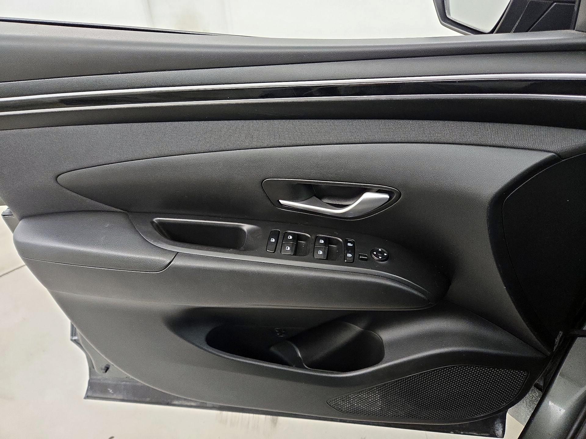 Thumbnail: 2023 Hyundai Tucson - 12