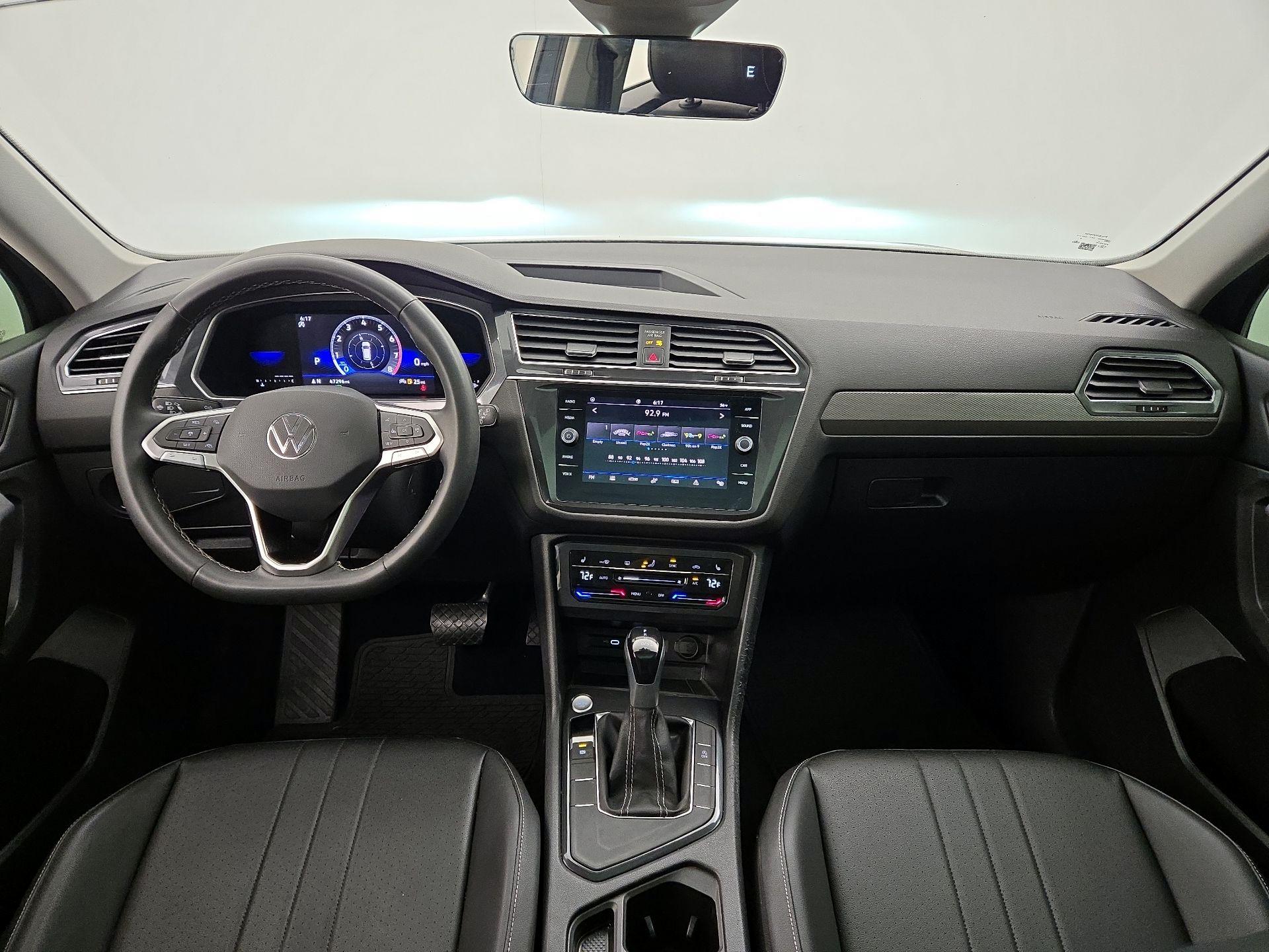 Thumbnail: 2023 Volkswagen Tiguan - 9