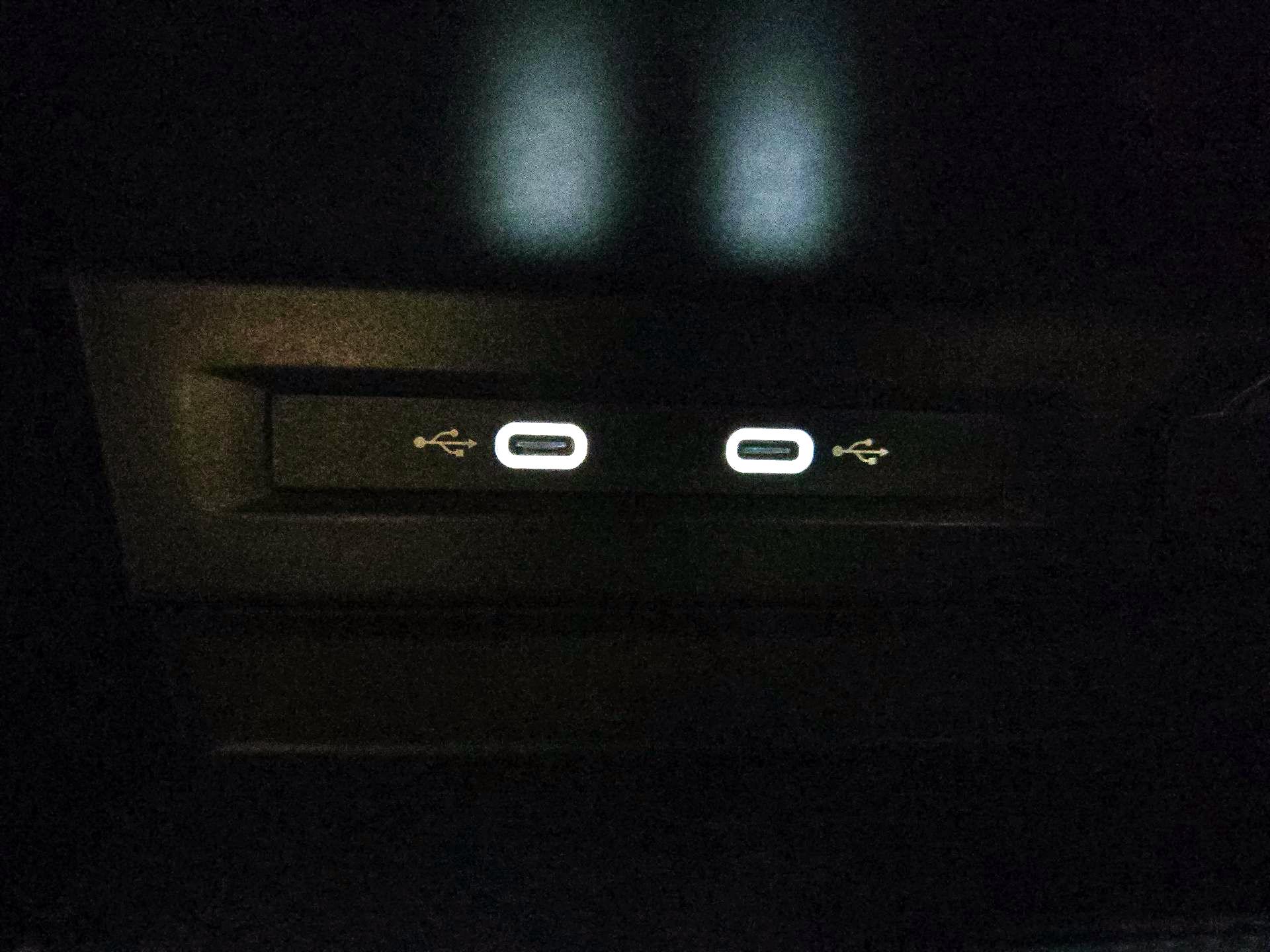 Thumbnail: 2023 Volkswagen Tiguan - 18