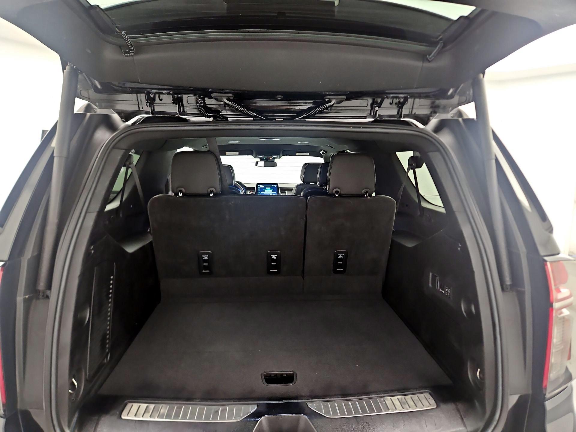 Thumbnail: 2023 Chevrolet Suburban - 20