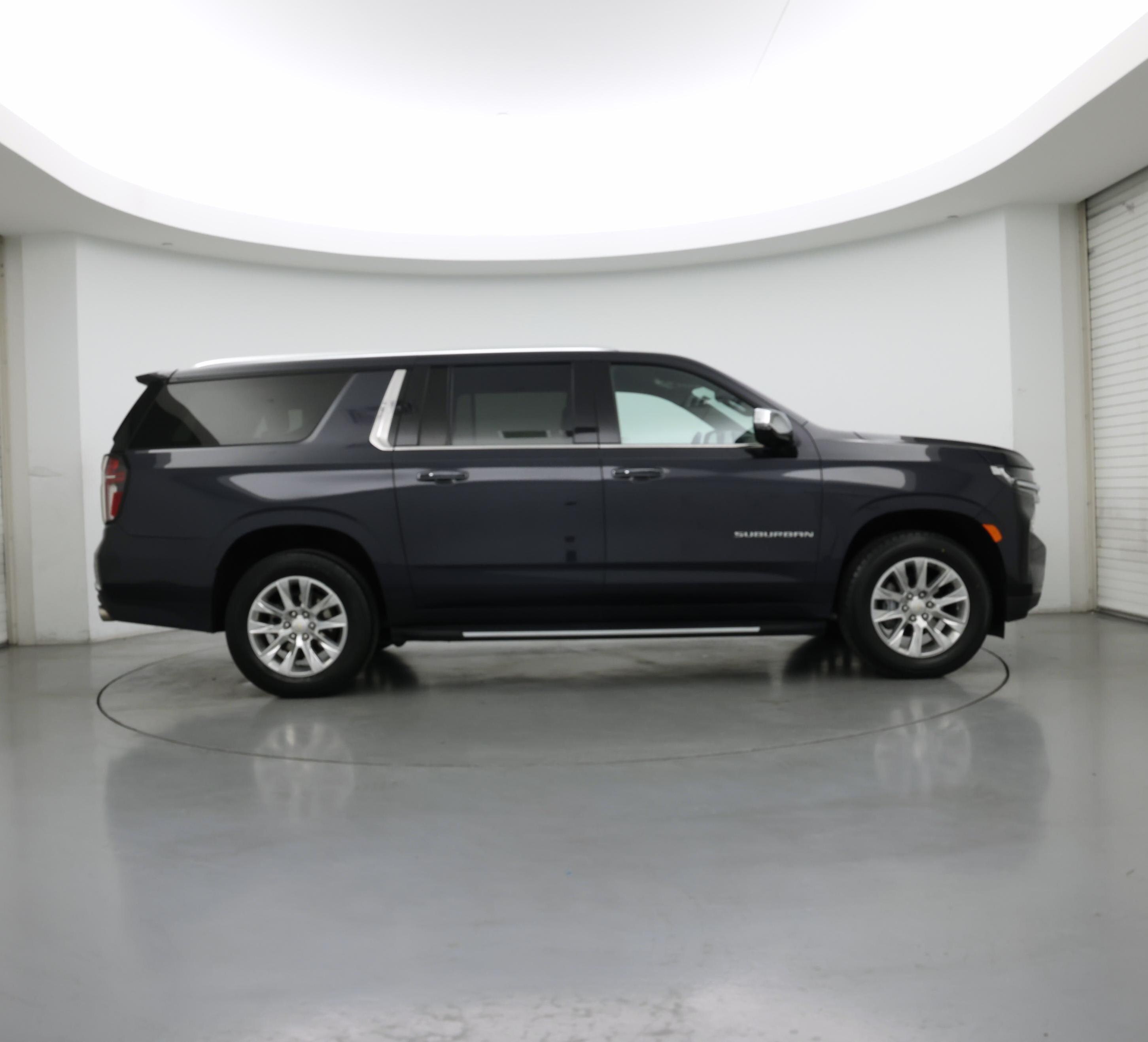 Thumbnail: 2023 Chevrolet Suburban - 7