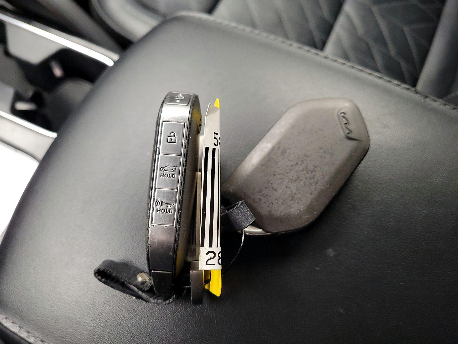 Thumbnail: 2024 Kia Telluride - 18