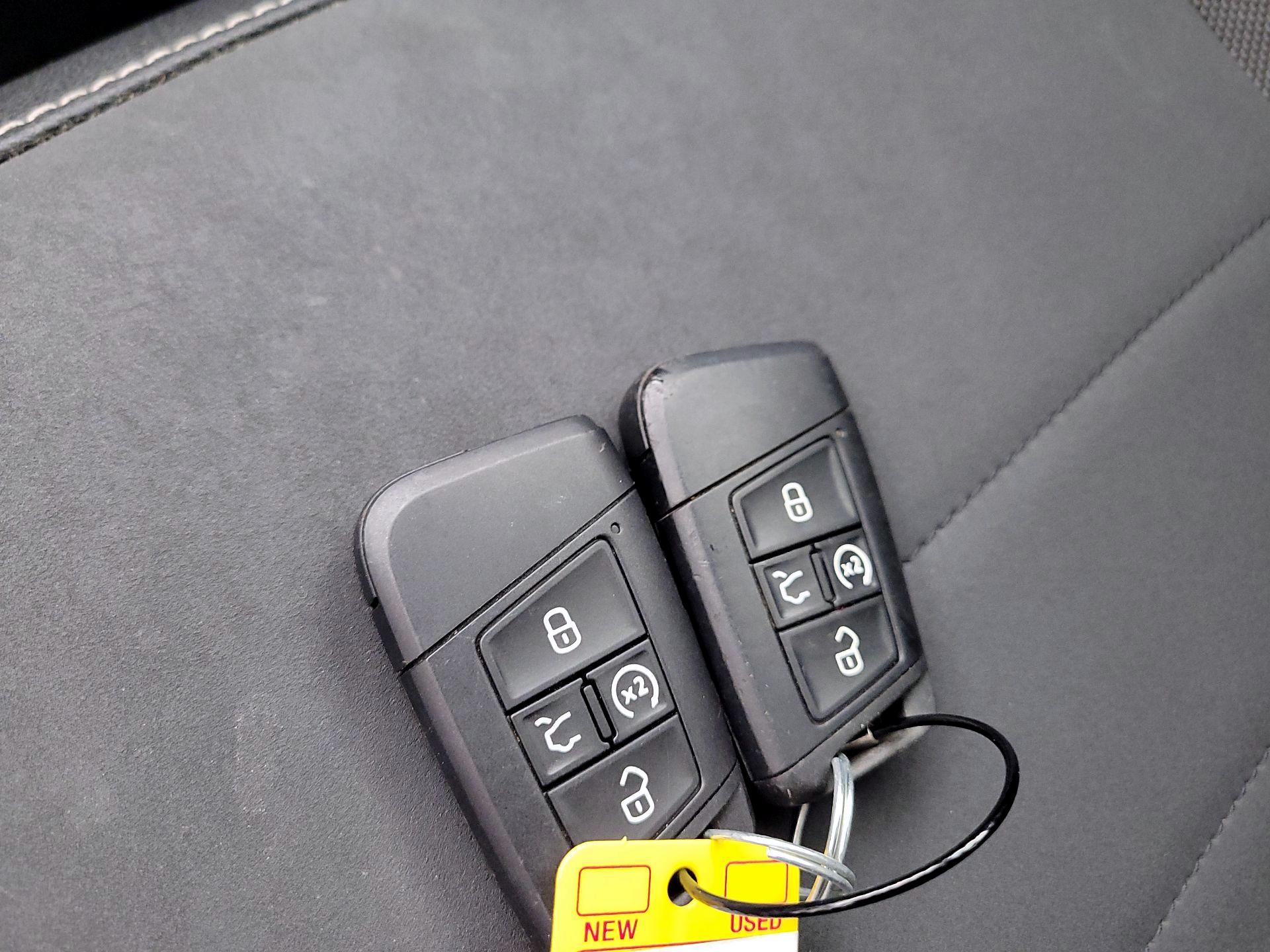 Thumbnail: 2022 Volkswagen Taos - 18