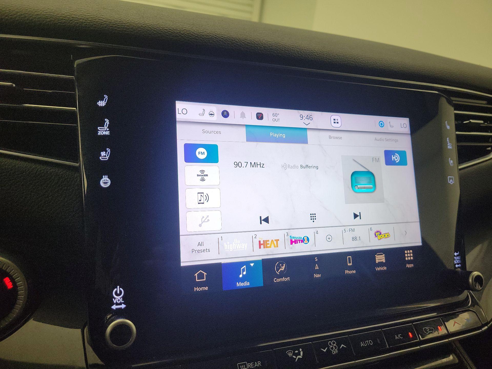 Thumbnail: 2023 Jeep Wagoneer - 15