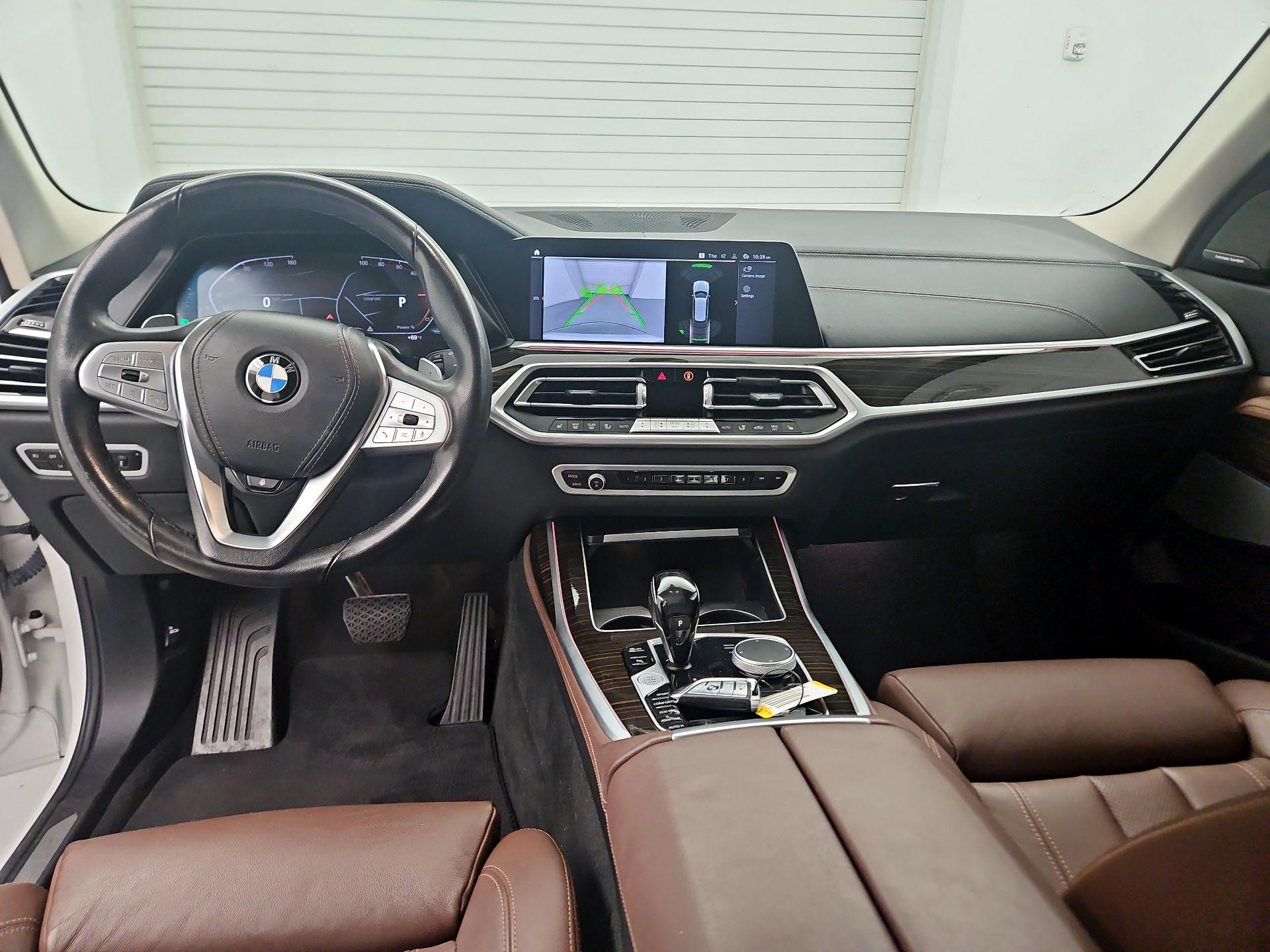 Thumbnail: 2021 BMW X7 - 9