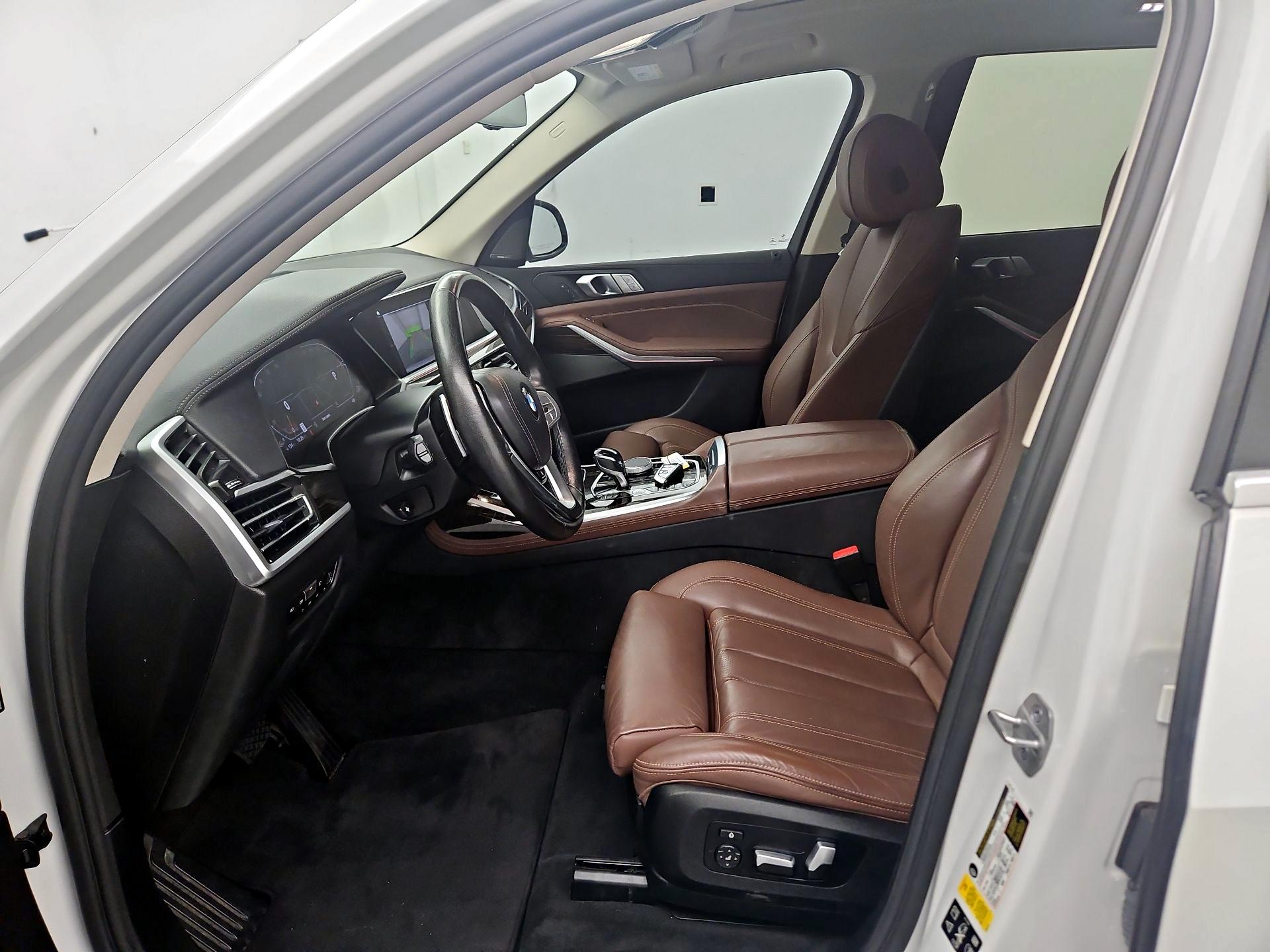 Thumbnail: 2021 BMW X7 - 11