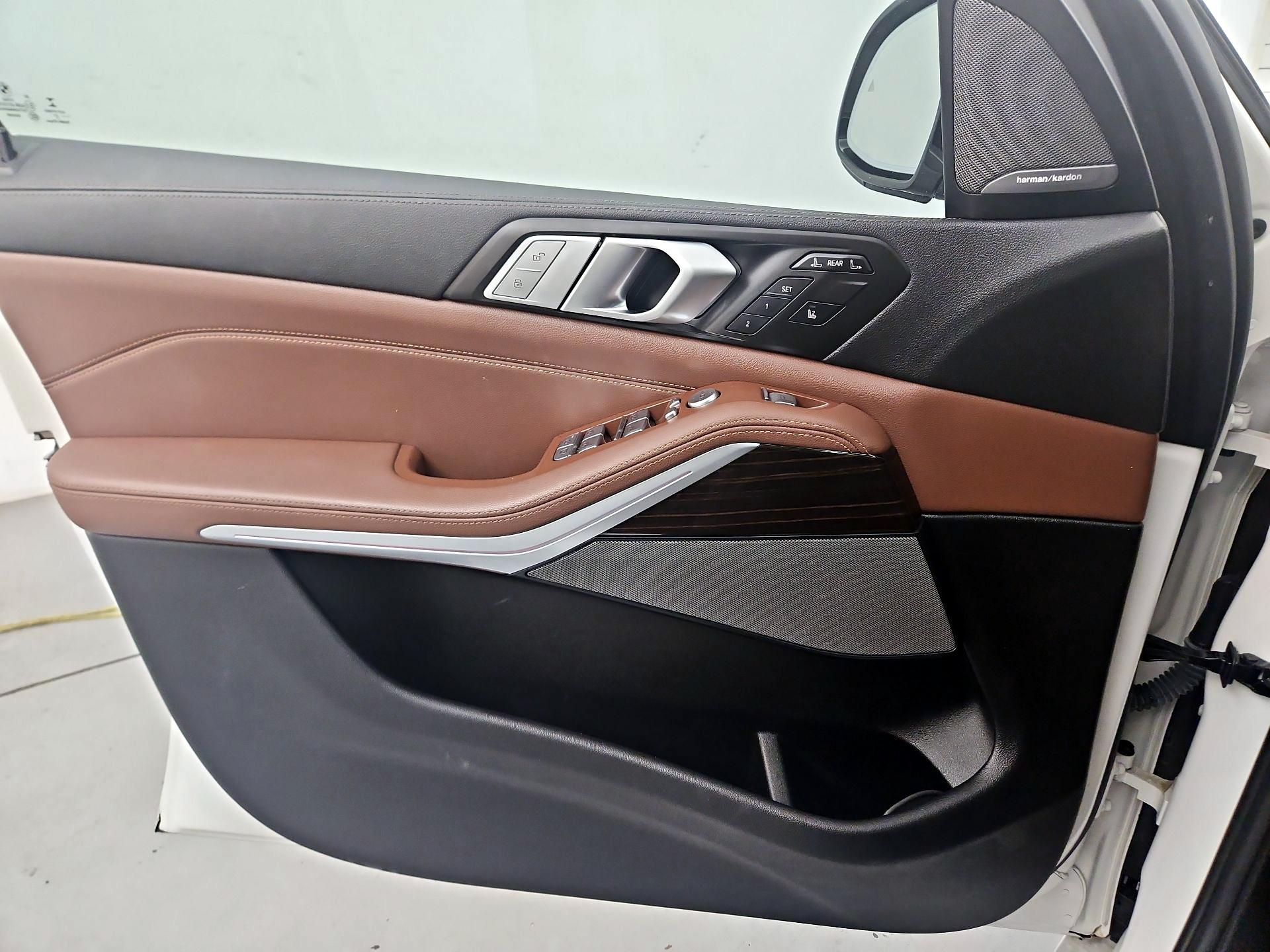 Thumbnail: 2021 BMW X7 - 12