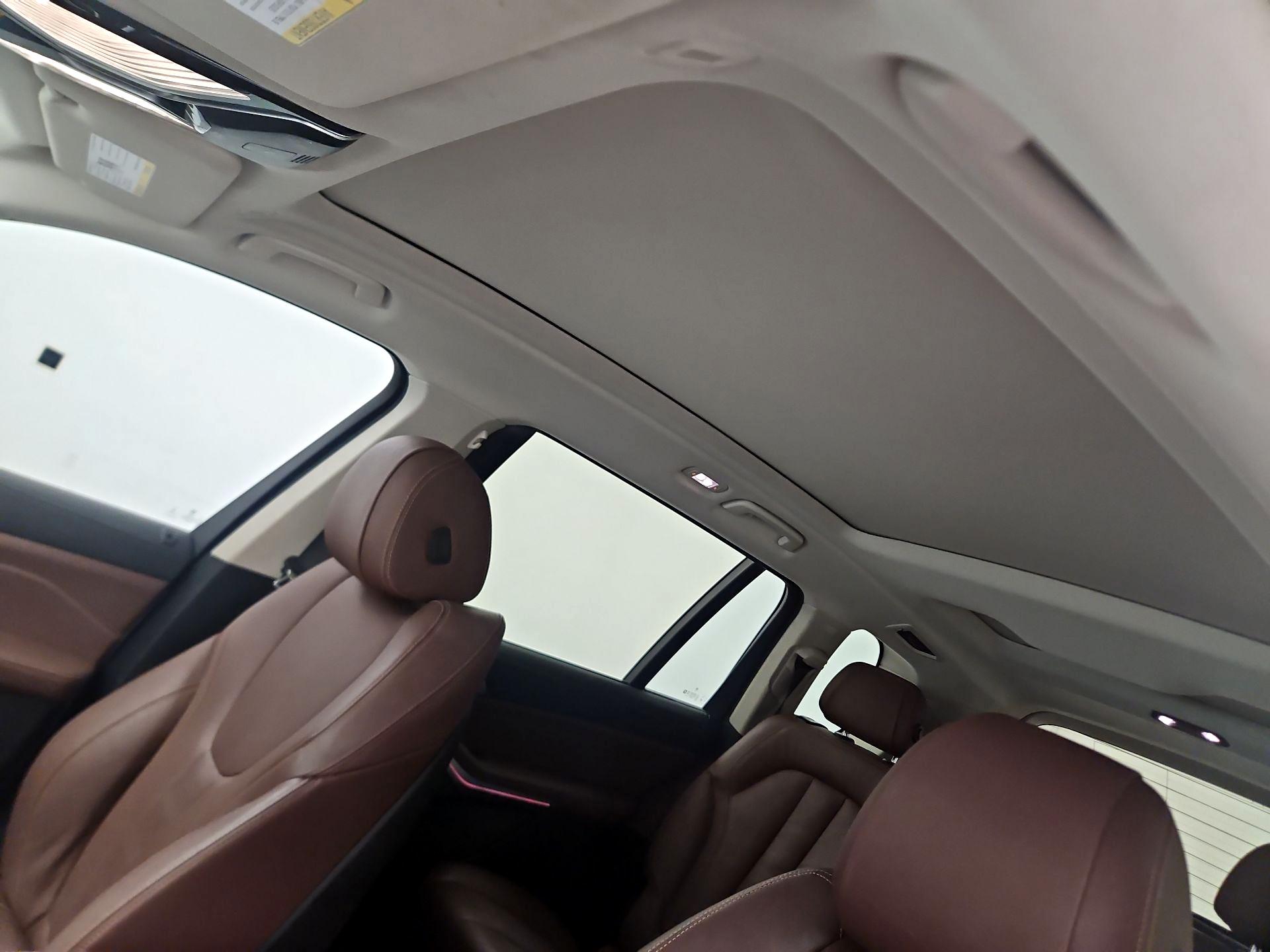 Thumbnail: 2021 BMW X7 - 19