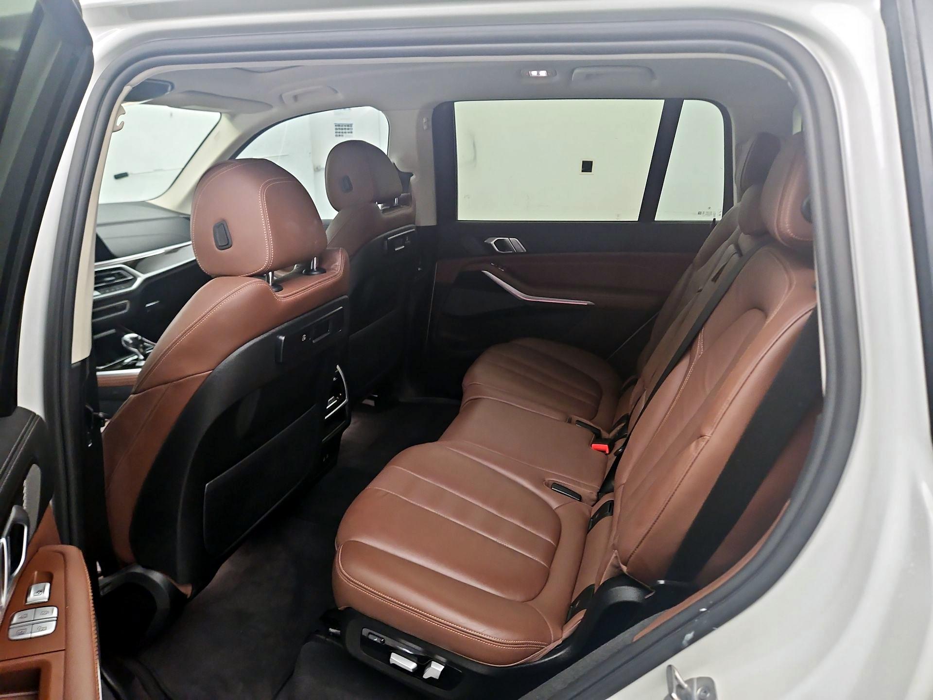 Thumbnail: 2021 BMW X7 - 20