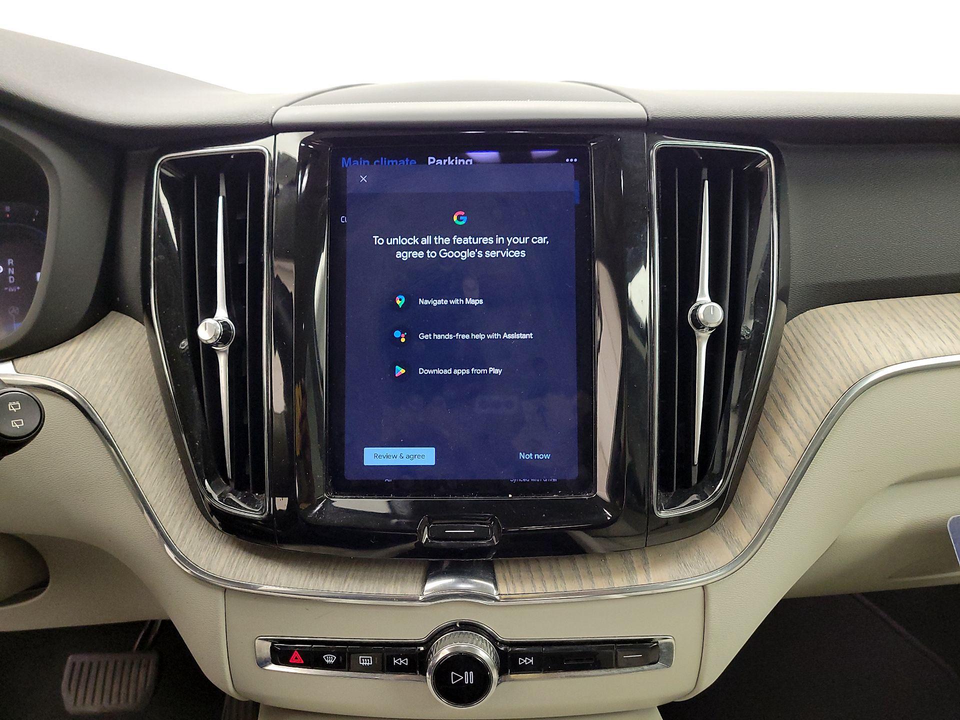 Thumbnail: 2023 Volvo XC60 - 13