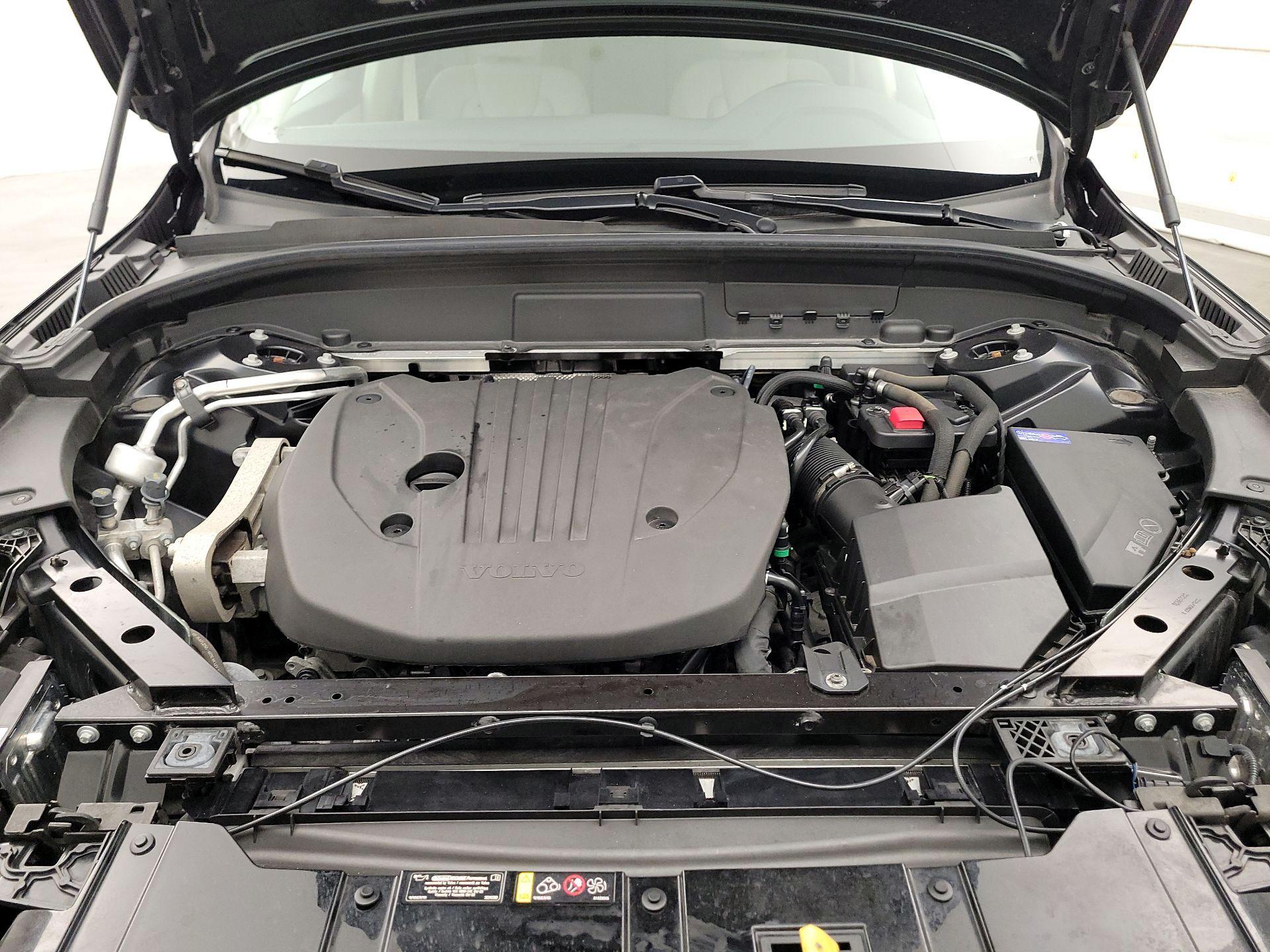 Thumbnail: 2023 Volvo XC60 - 17