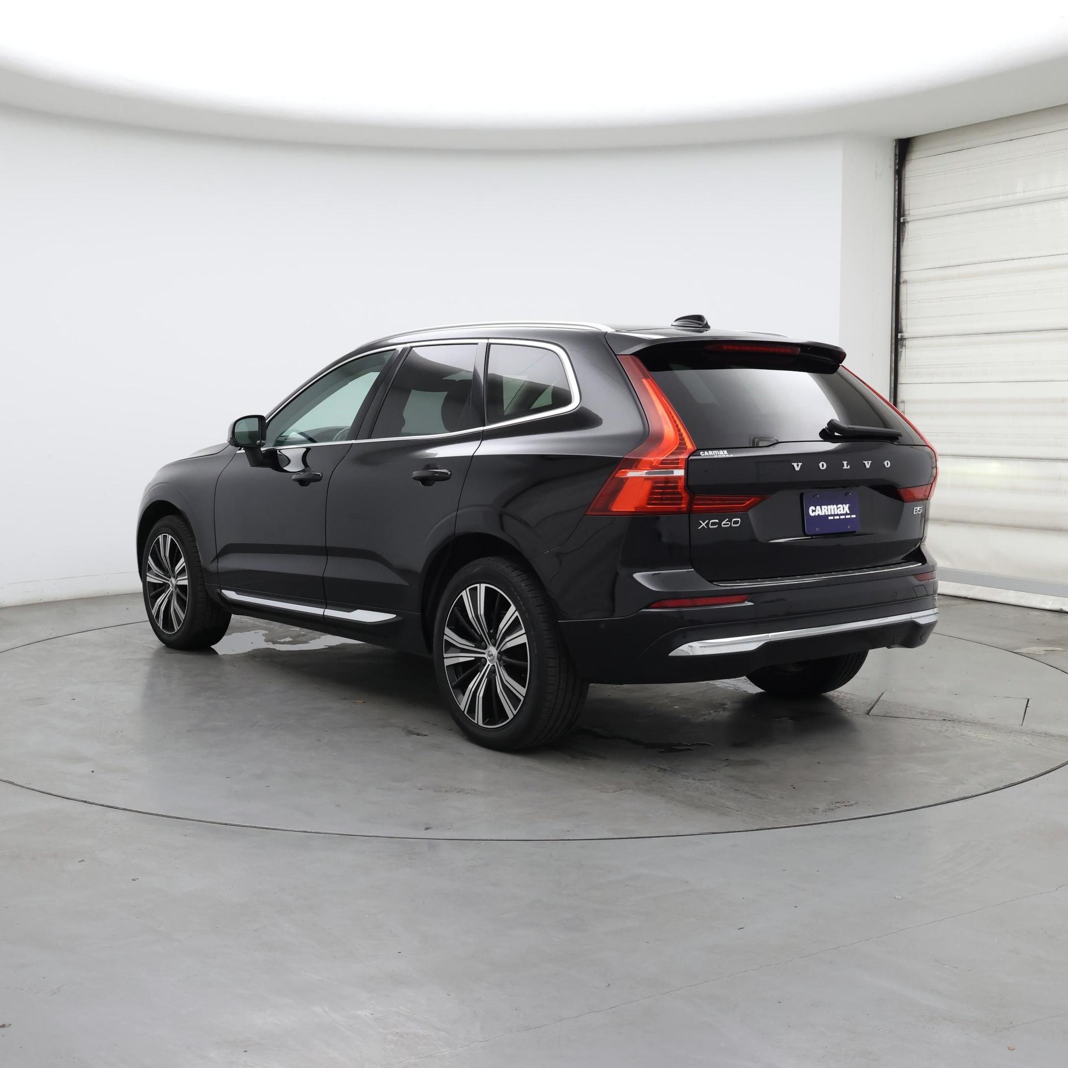 Thumbnail: 2023 Volvo XC60 - 2