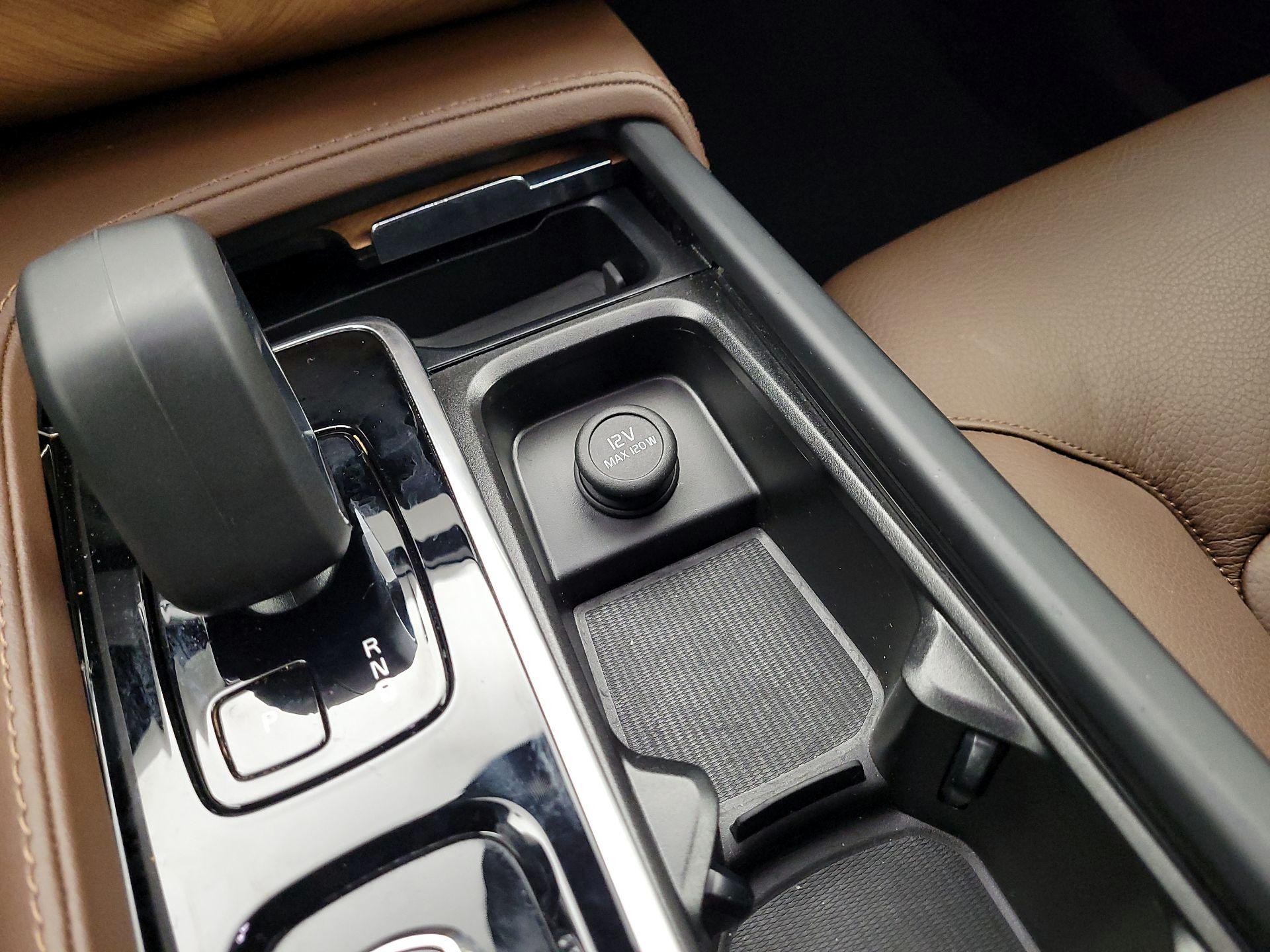 Thumbnail: 2024 Volvo XC90 - 16