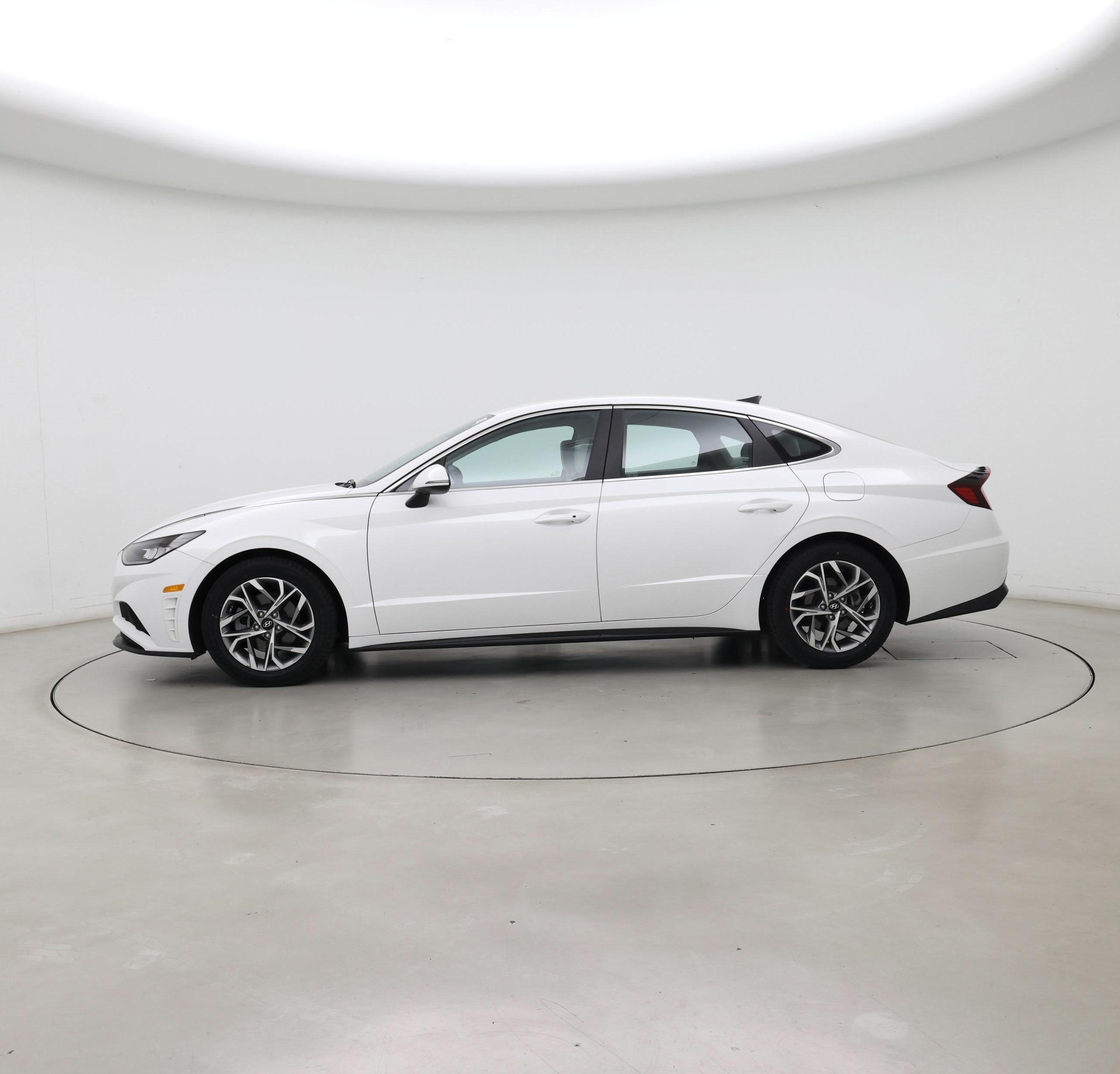 Thumbnail: 2022 Hyundai Sonata - 3