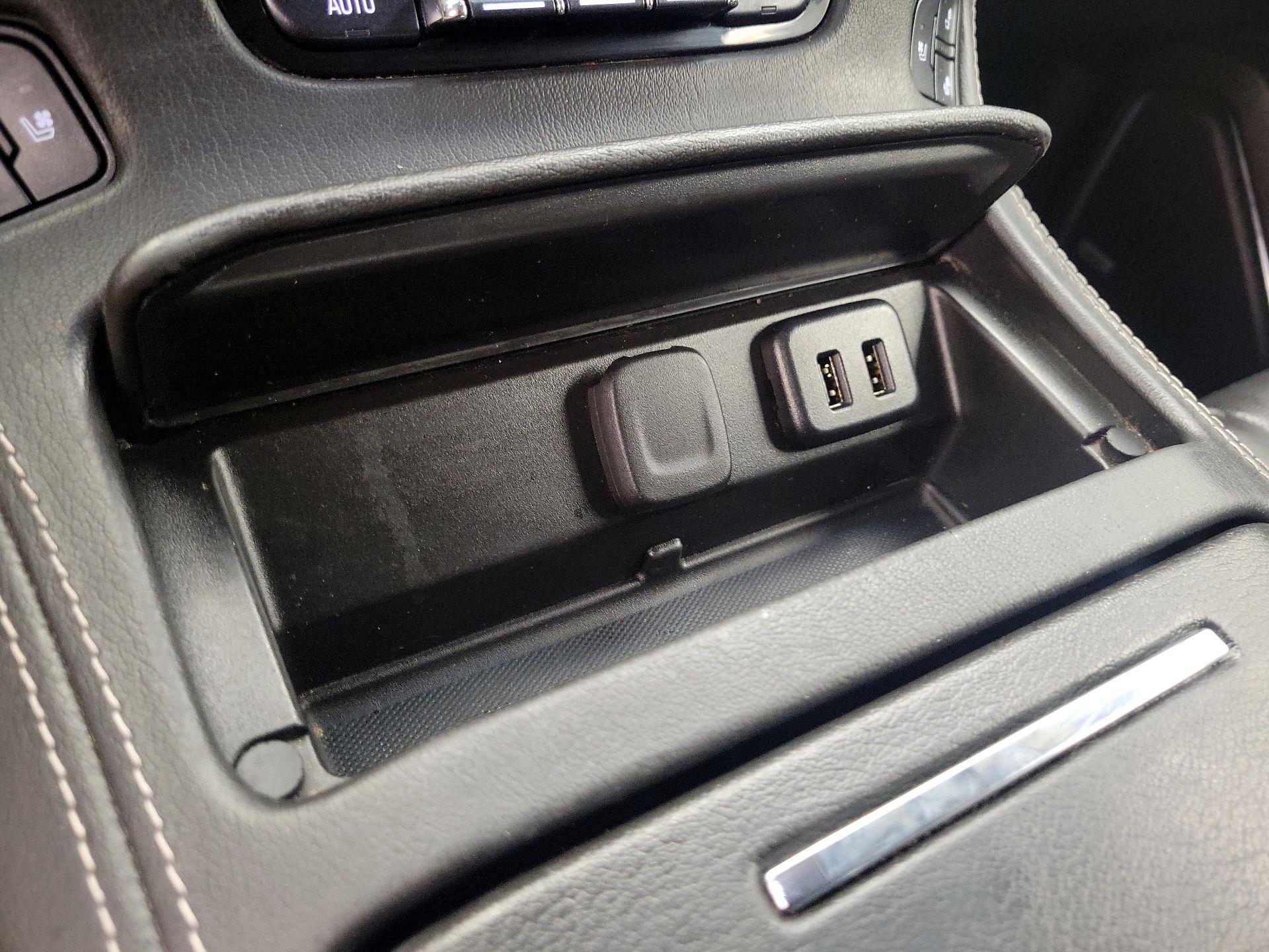 Thumbnail: 2020 GMC Yukon - 19