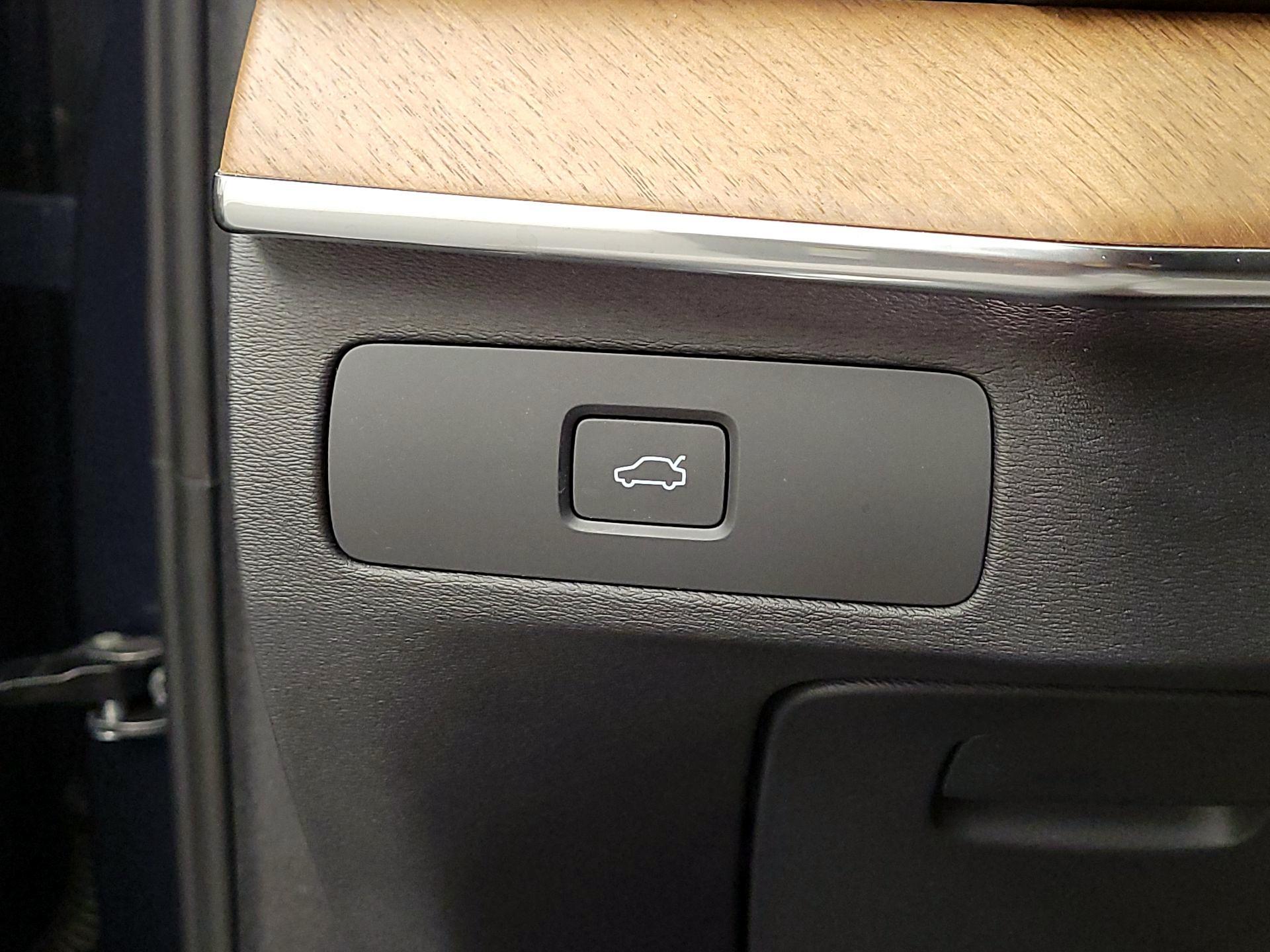 Thumbnail: 2024 Volvo XC90 - 13