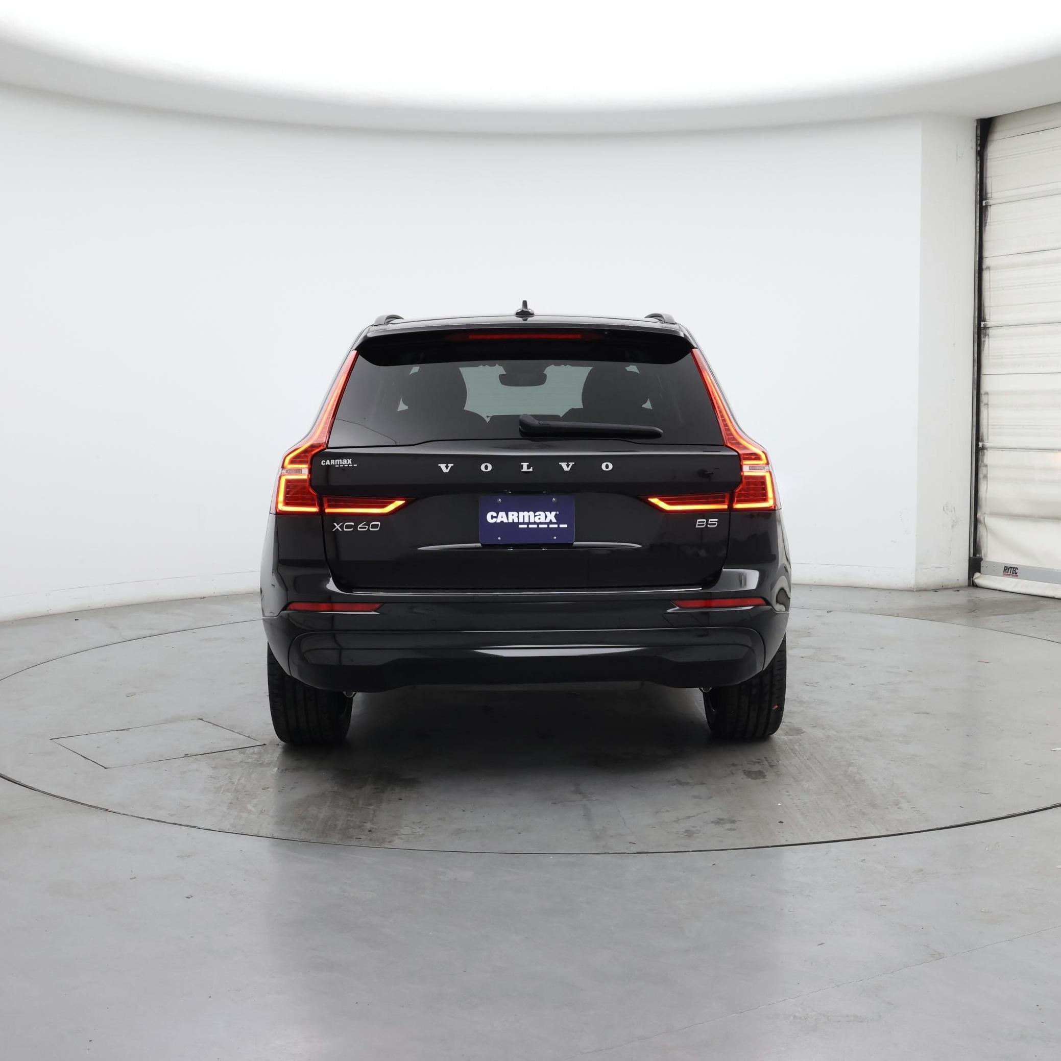 Thumbnail: 2022 Volvo XC60 - 6