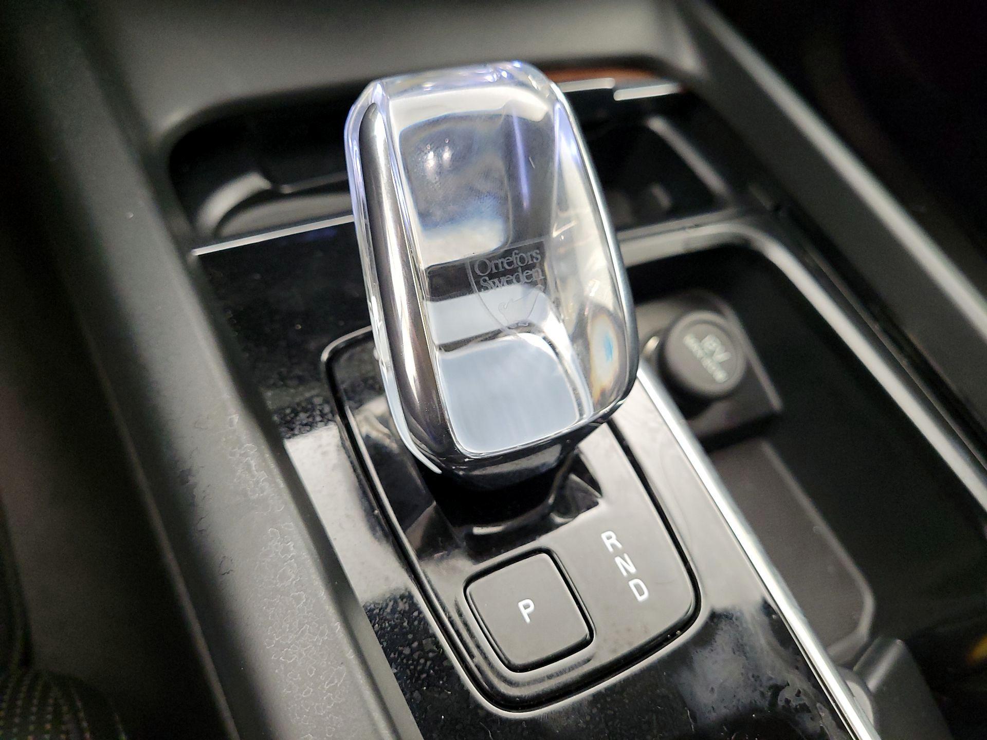 Thumbnail: 2023 Volvo XC60 - 17