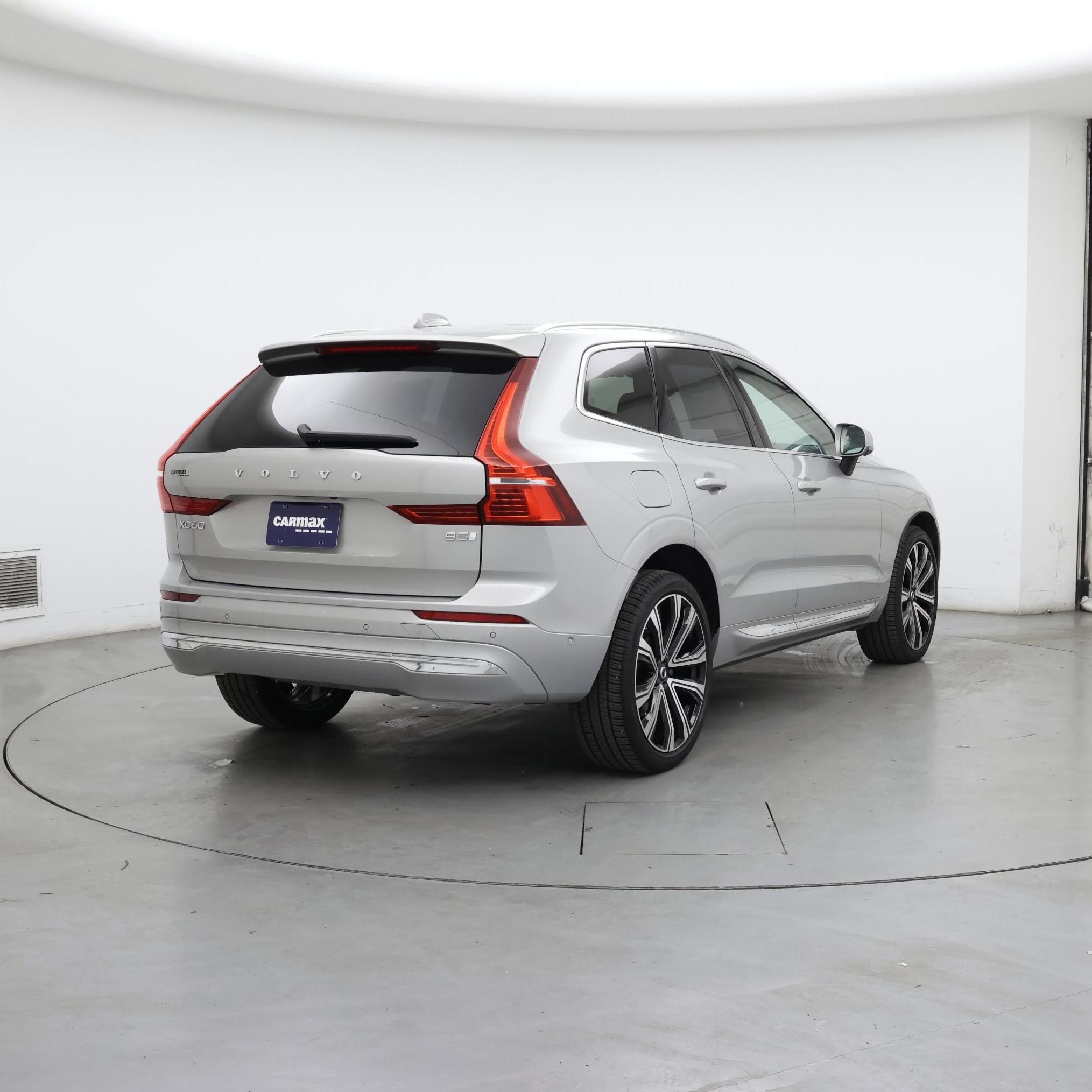 Thumbnail: 2023 Volvo XC60 - 8