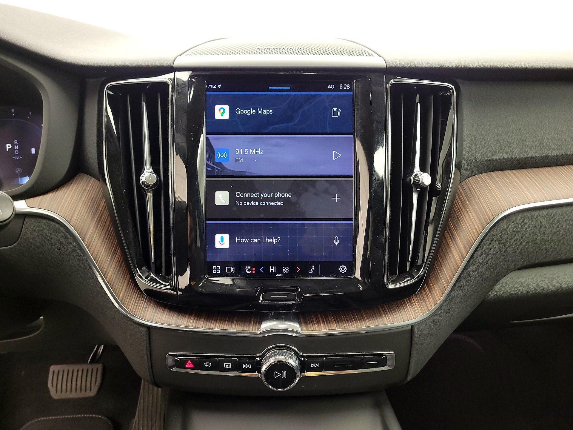 Thumbnail: 2023 Volvo XC60 - 13